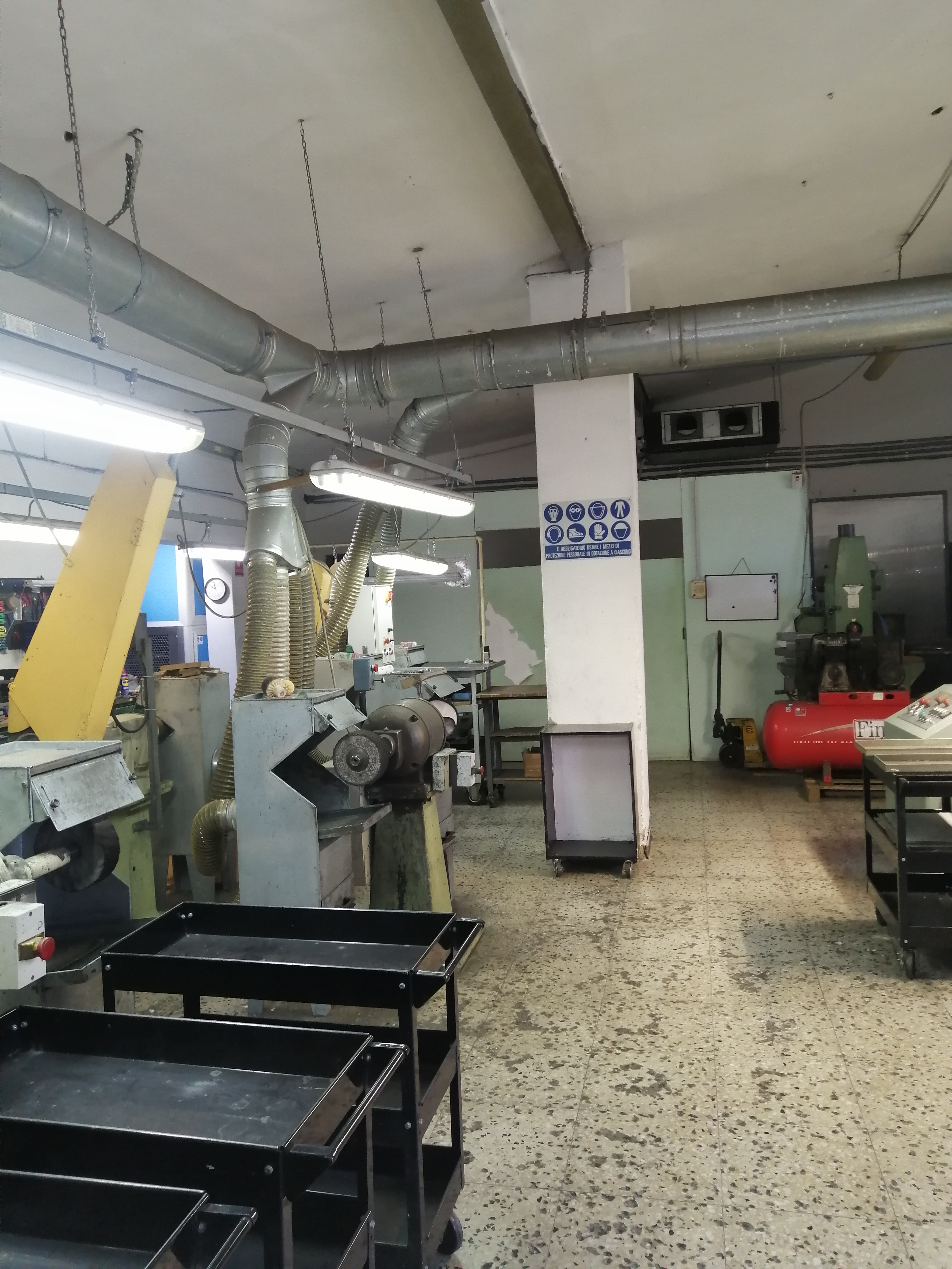 Cedo reparto completo di Pulimentatura metalli in vendita - foto 5