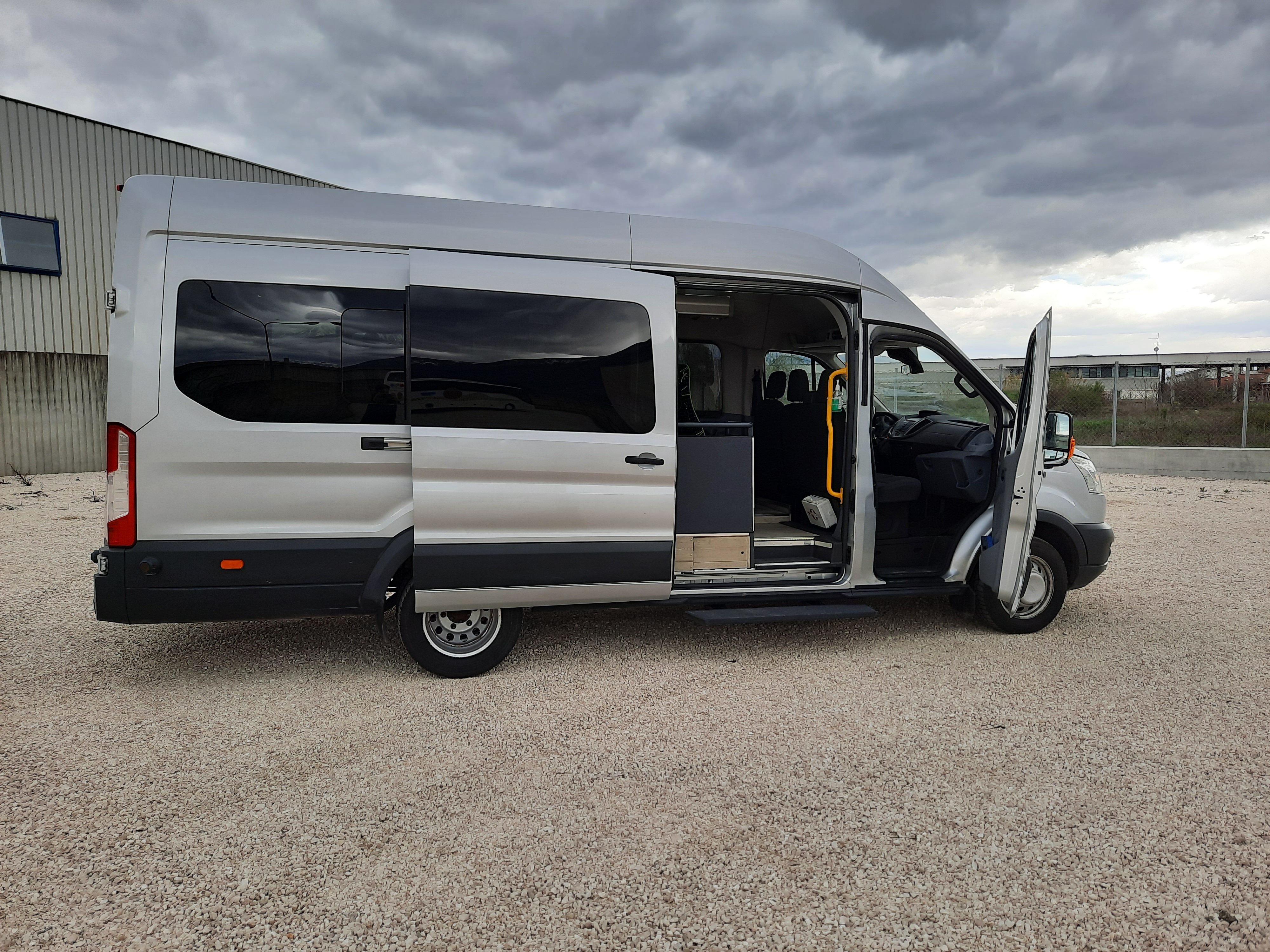 Ford Transit 18 posti in vendita - foto 5