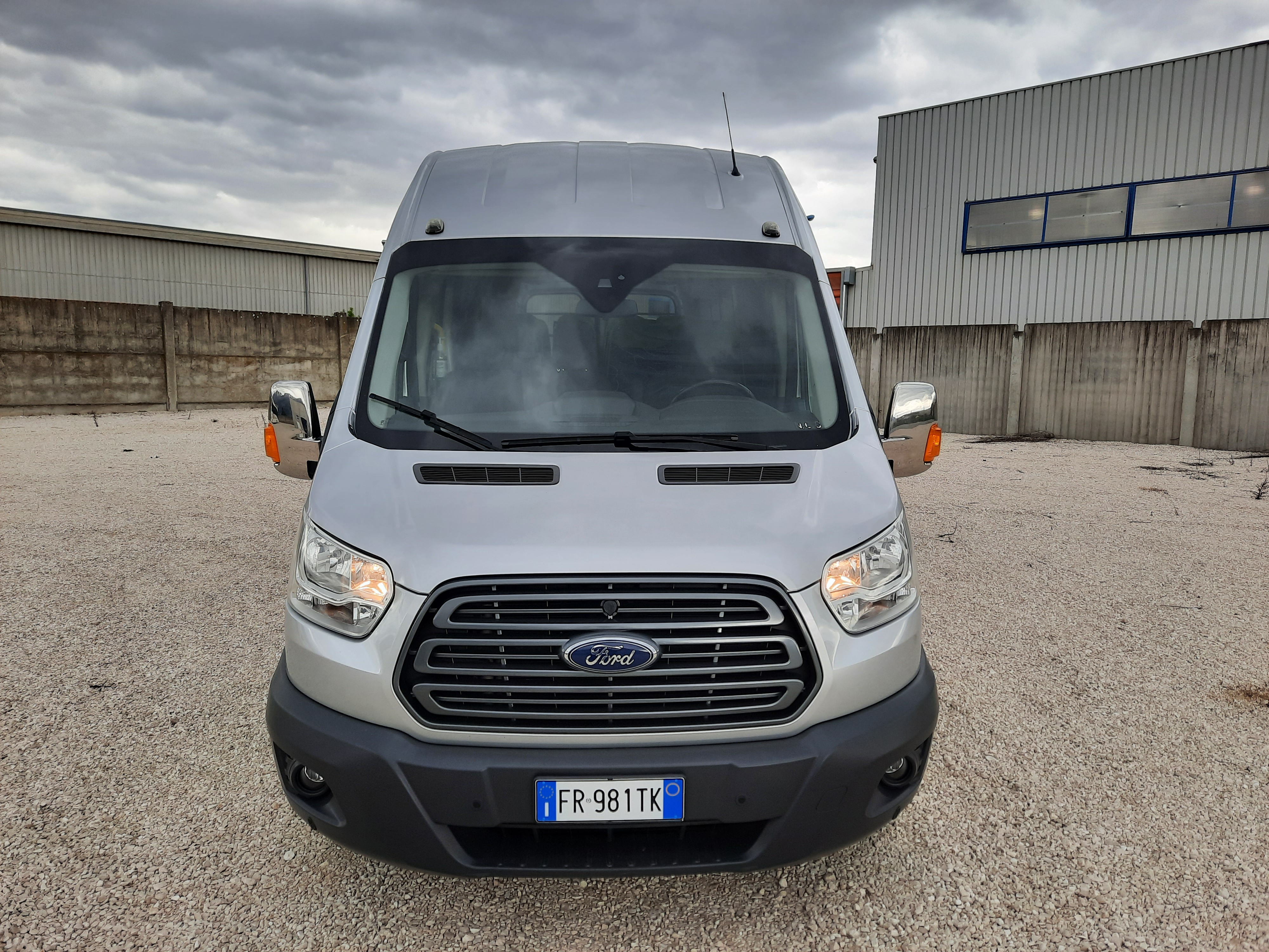 Ford Transit 18 posti in vendita - foto 4