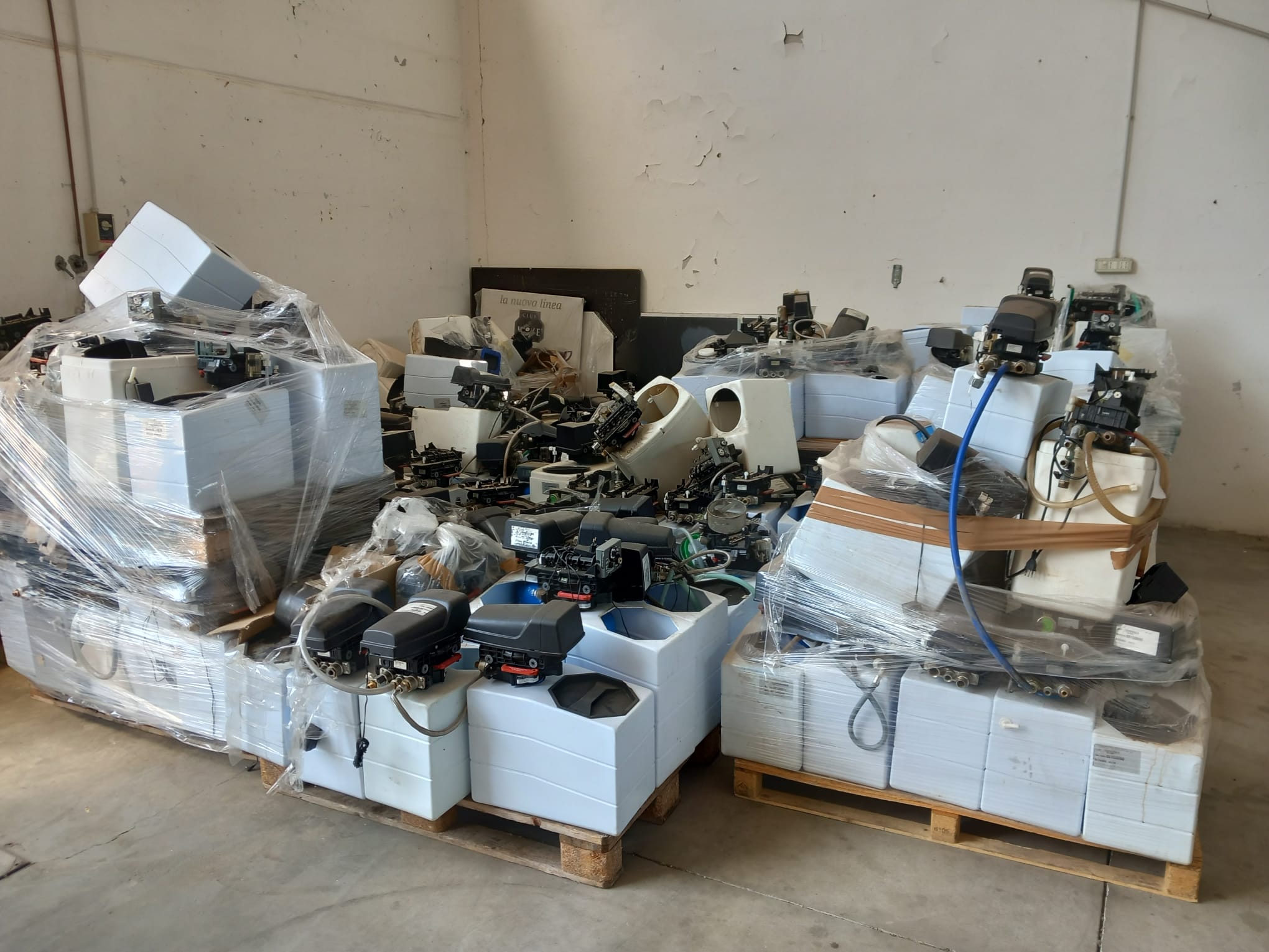 Stock Addolcitore acqua depuratore in vendita - foto 1