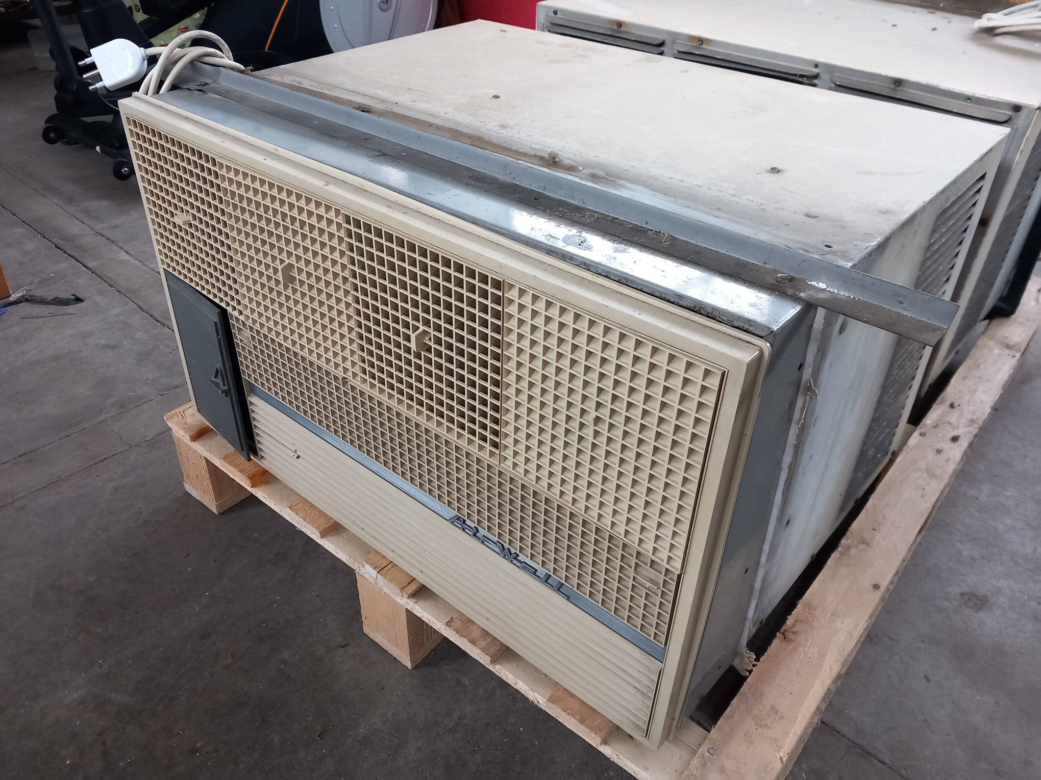 Attrezzature supermercato in vendita