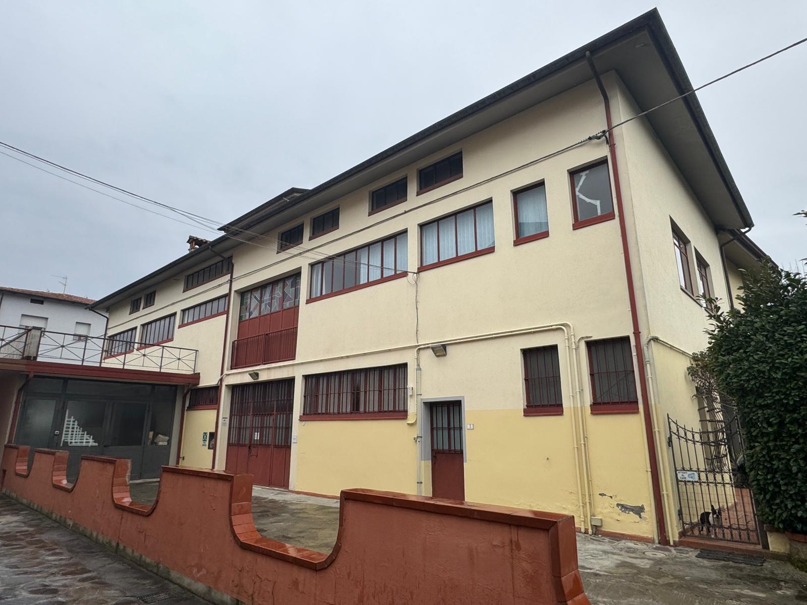 immobile artigianale convertibile in residenziale in vendita - foto 1