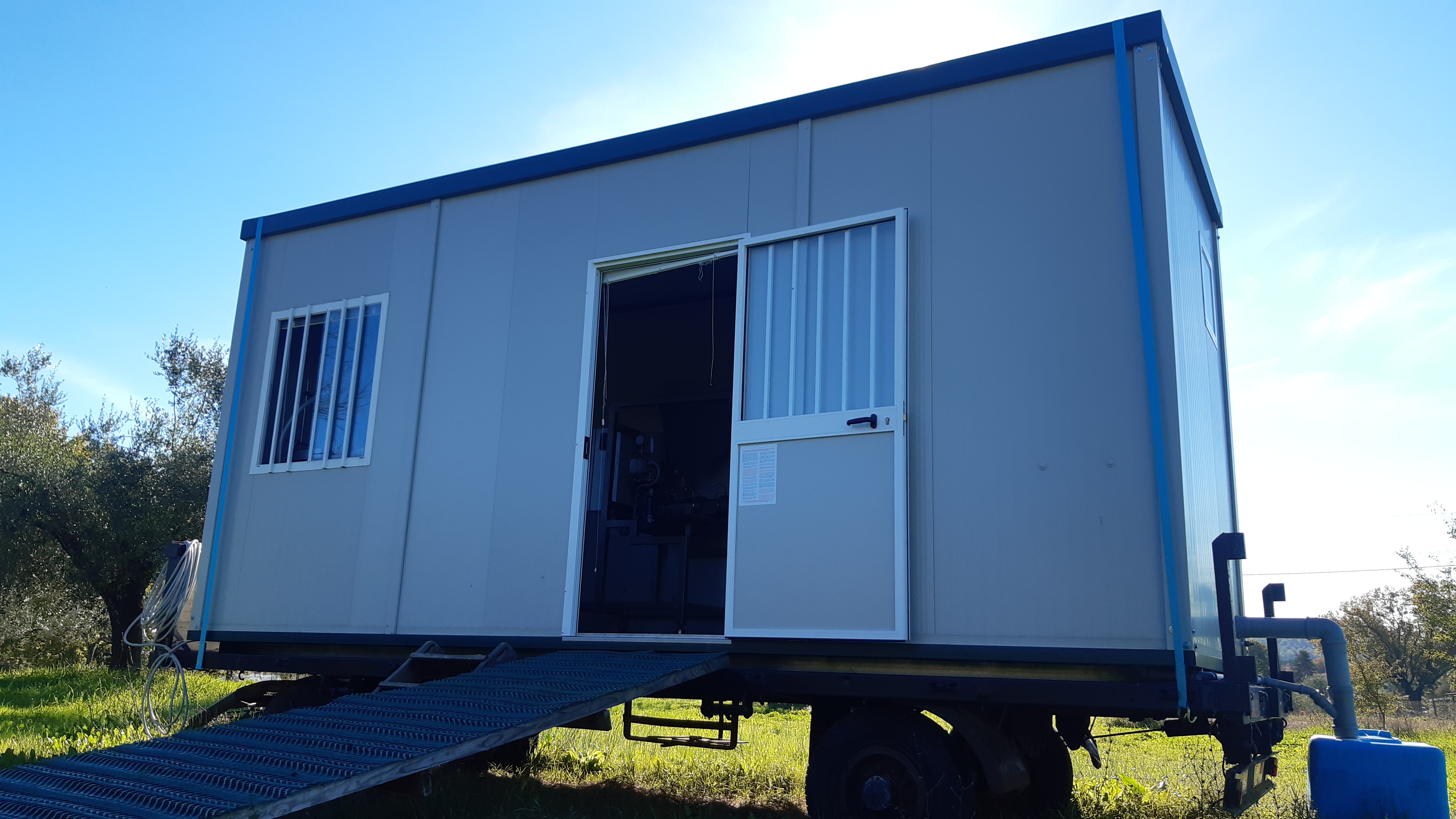 laboratorio olio di semi in vendita - foto 1