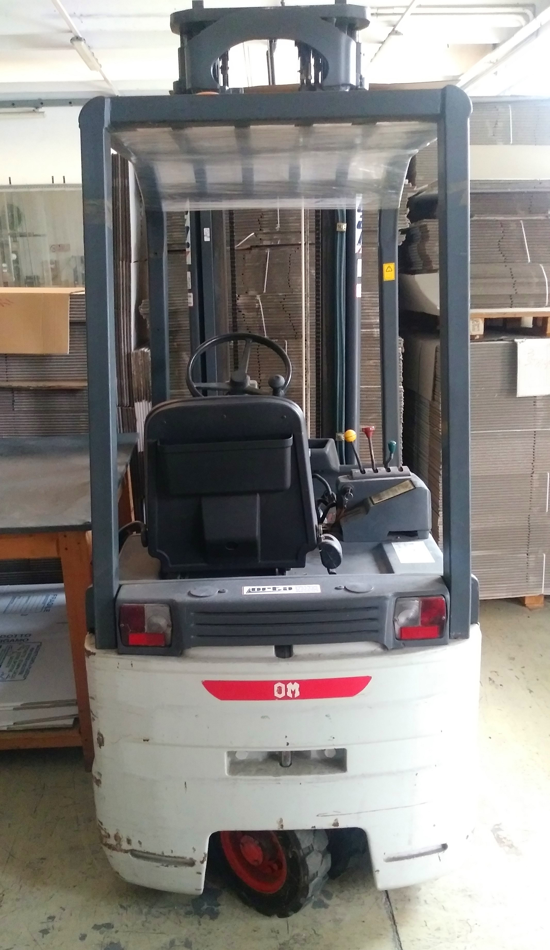 CARRELLO ELEVATORE ELETTRICO in vendita - foto 2