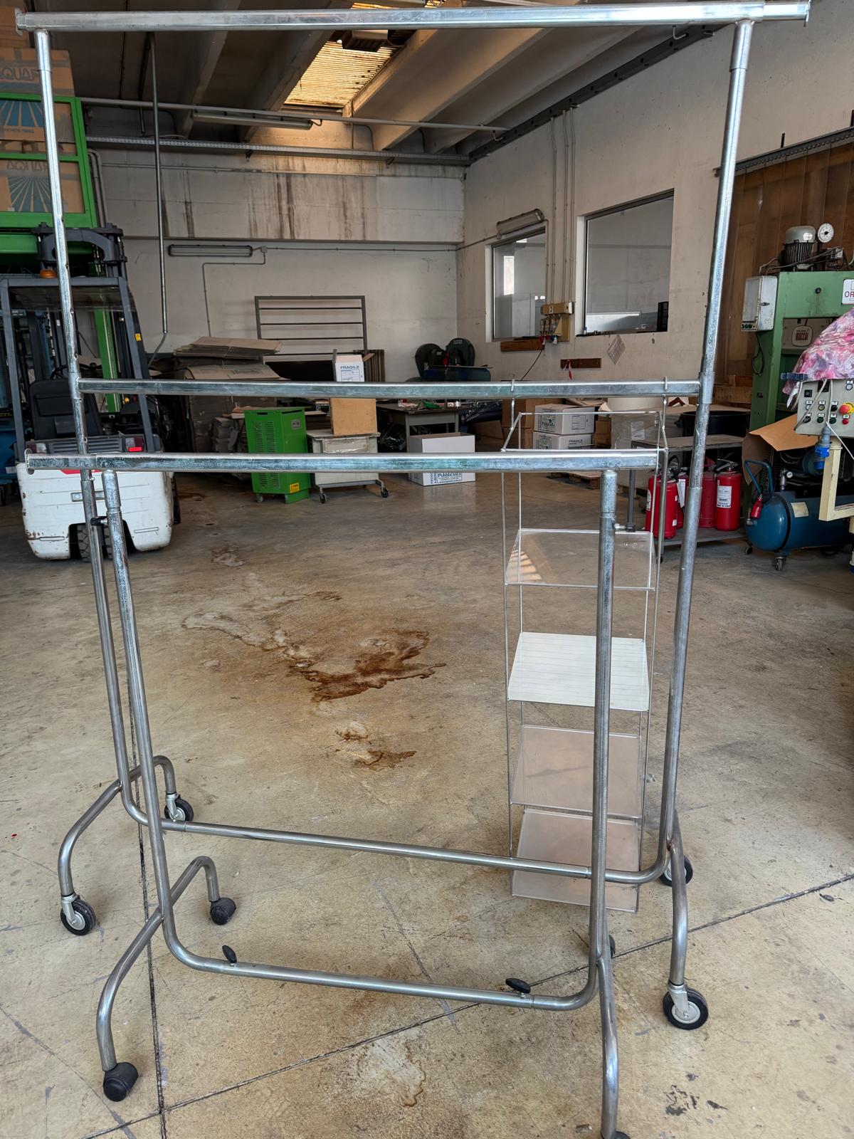 appendini per casa e negozi in vendita - foto 1