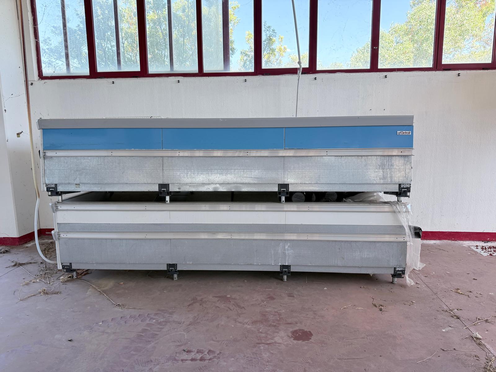 SET MACCHINARI PER LA CONSERVAZIONE DEL PESCE in vendita - foto 2