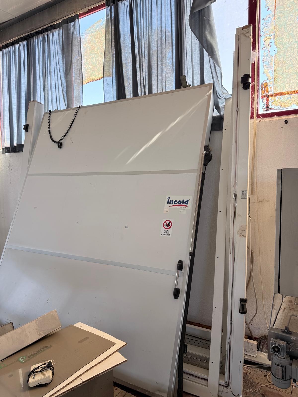 SET MACCHINARI PER LA CONSERVAZIONE DEL PESCE in vendita - foto 4