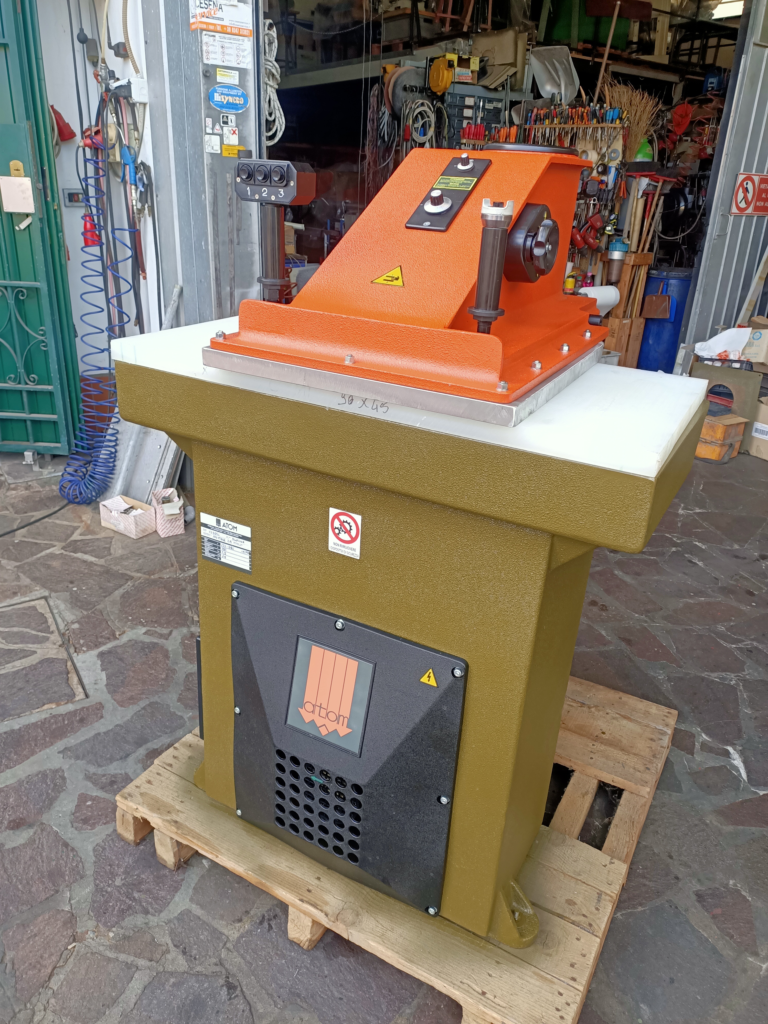 trancia-fustellatrice -pressa- in vendita - foto 4