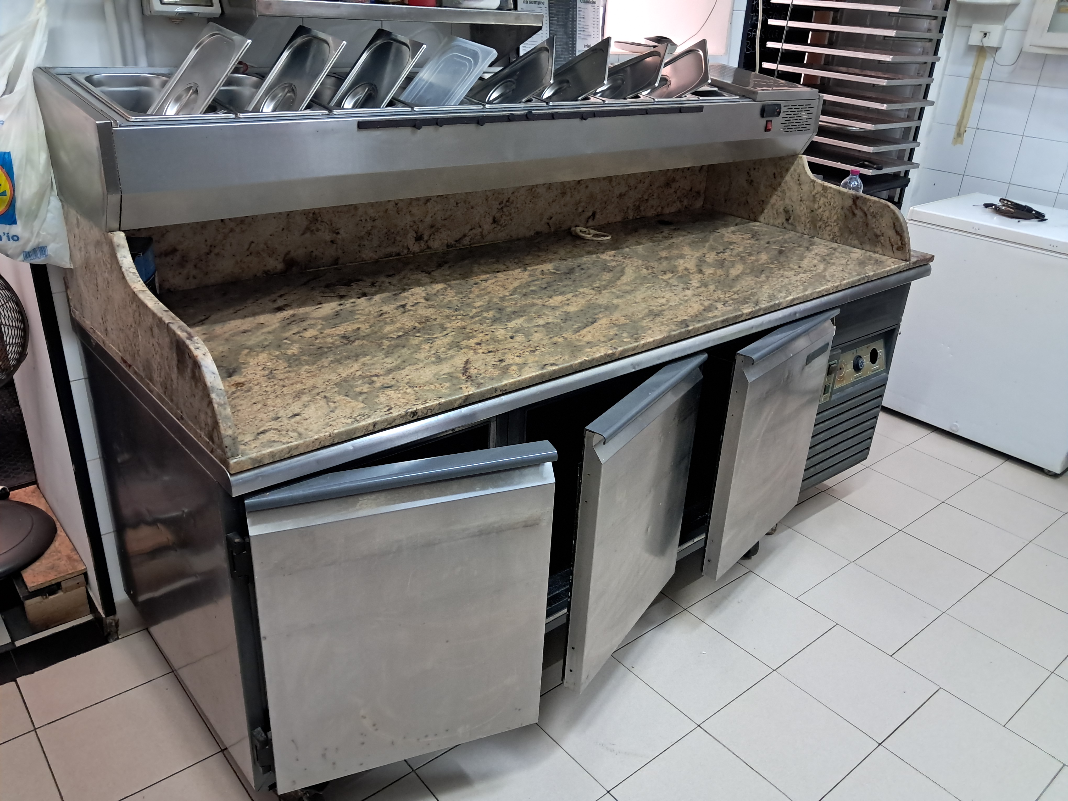 ATTREZZATURE PIZZERIA PANINOTECA  in vendita - foto 16
