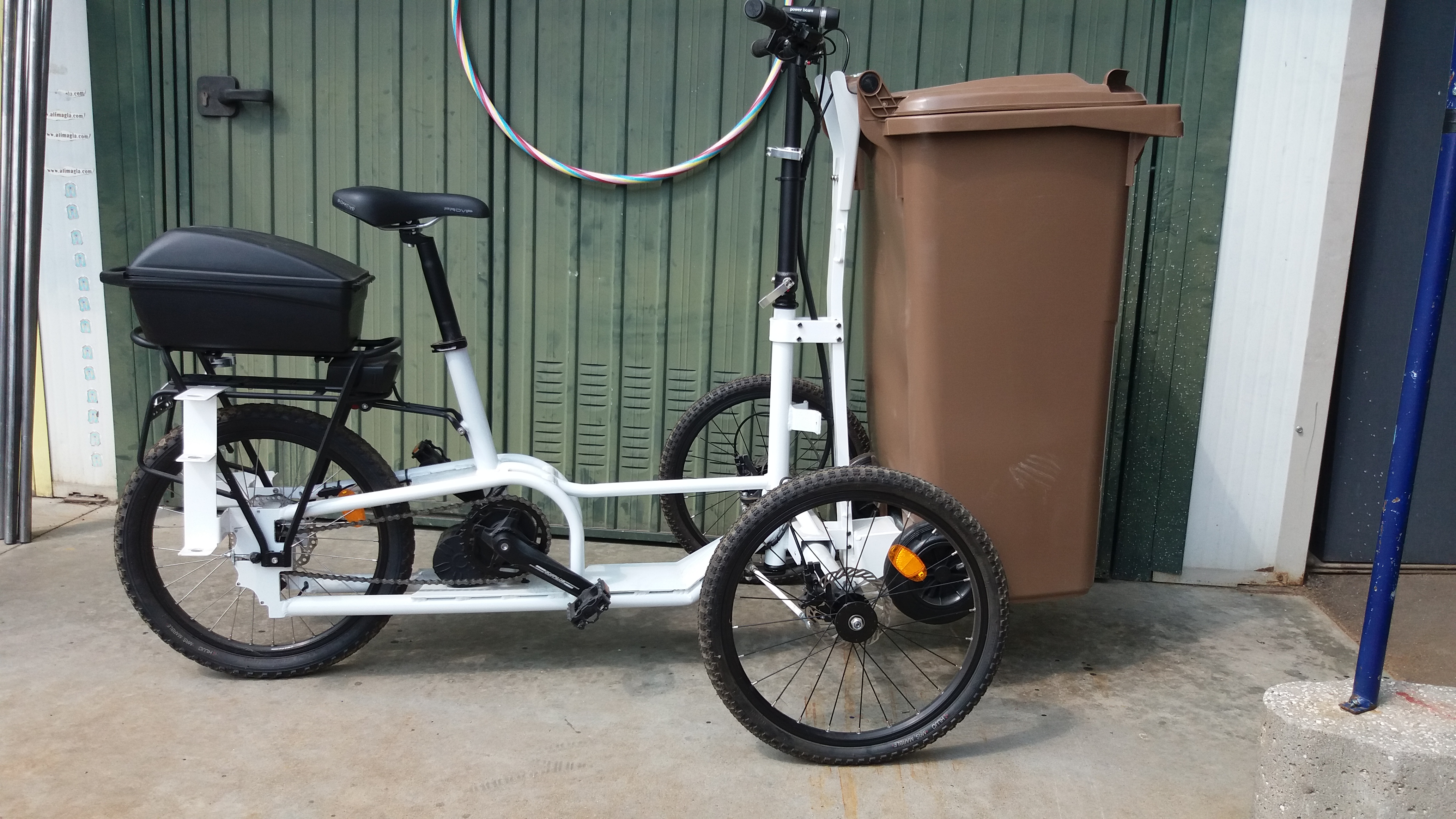 Vendo, bici a tre ruote personalizzate produzione    in vendita - foto 2