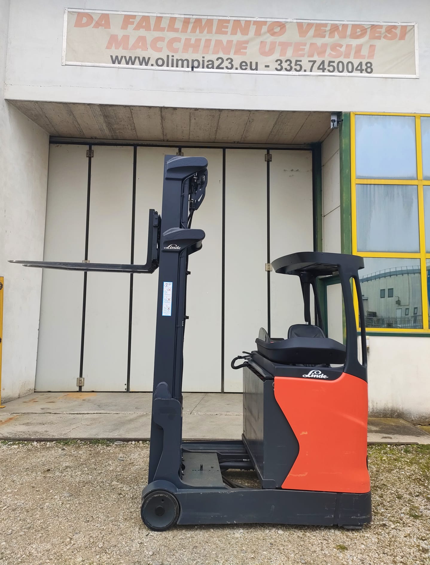 Carrello elevatore retrattile LINDE R 16 B - 01 in vendita - foto 3