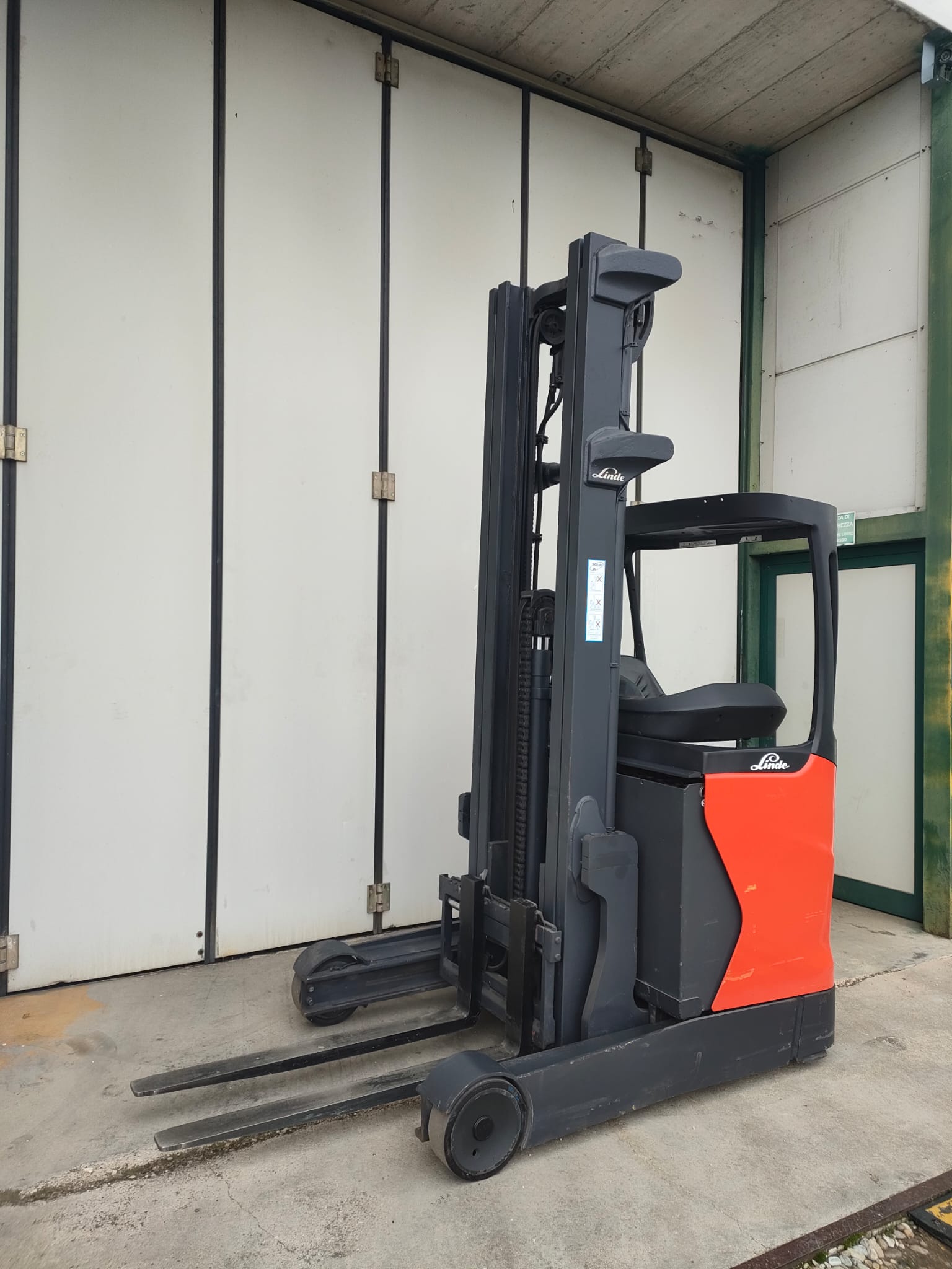 Carrelli elevatori in vendita