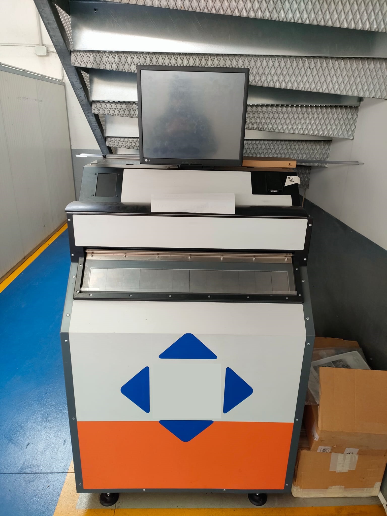 Magazzini automatici in vendita
