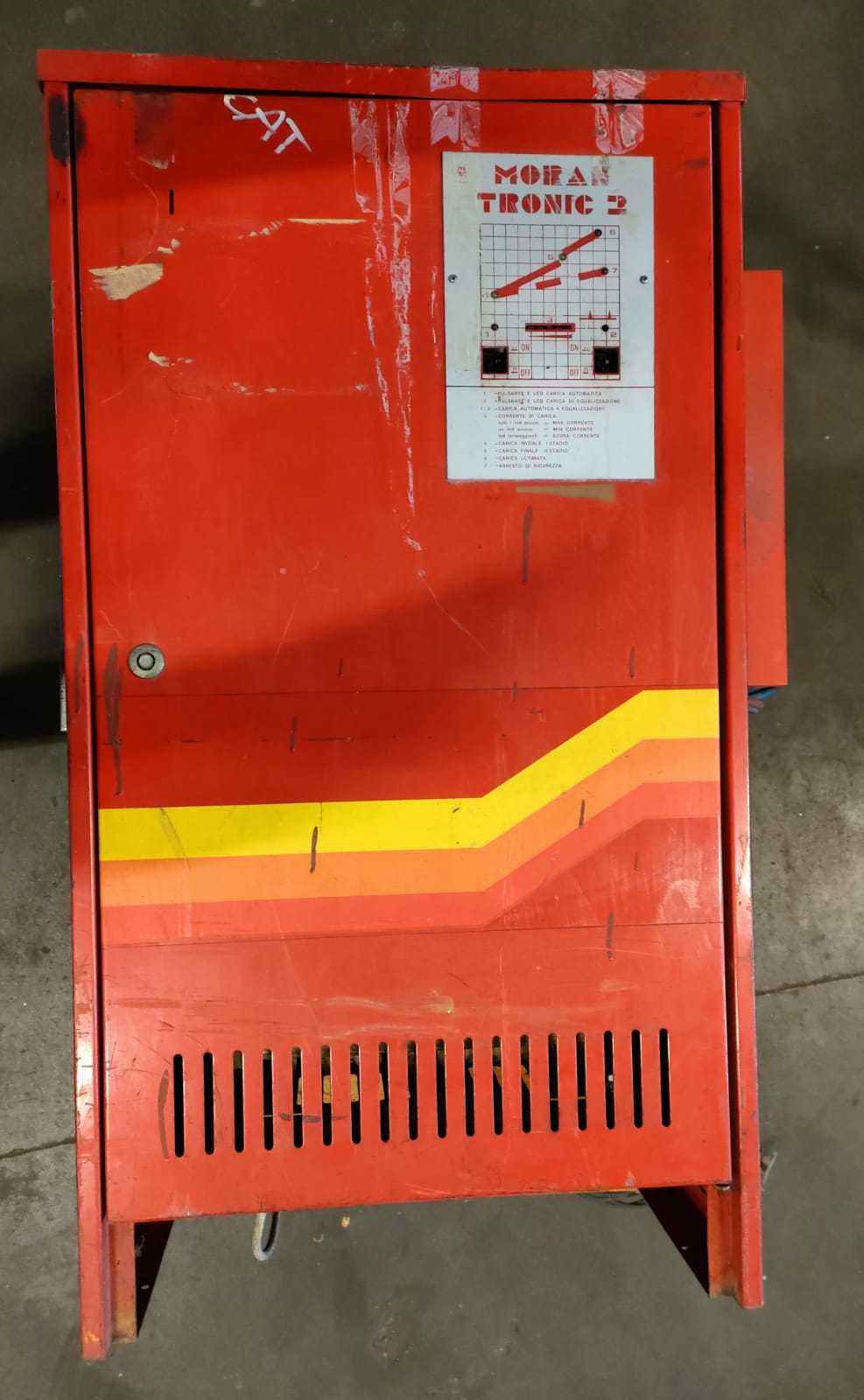 Caricabatterie vari per carrelli elevatori in vendita - foto 4