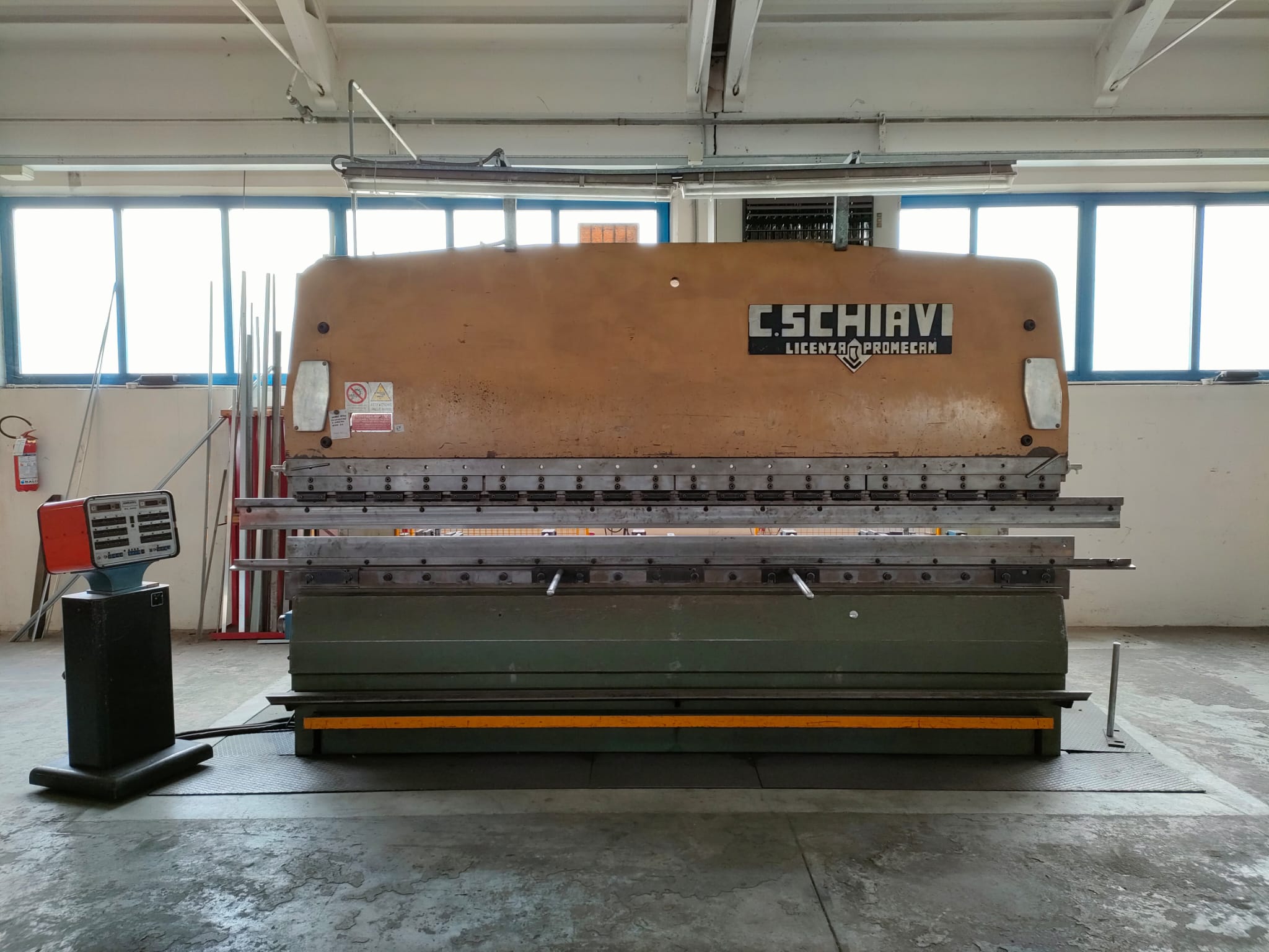 Pressa piegatrice Schiavi RG 204 in vendita - foto 1