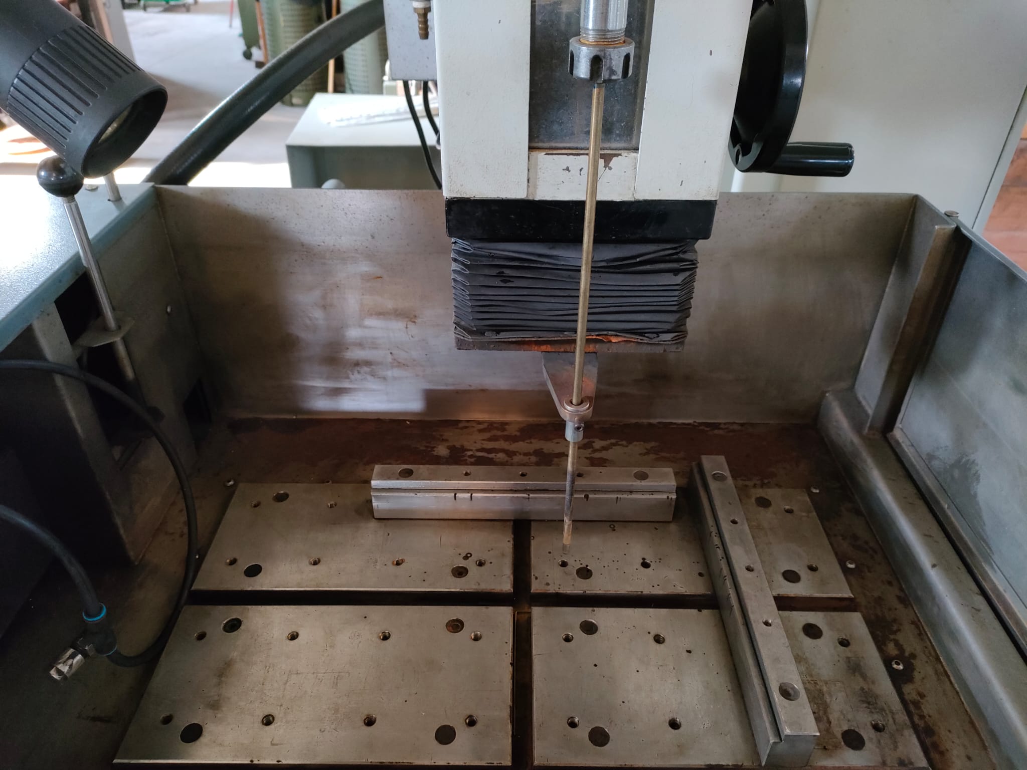 Microforatrice per elettroerosione Joemars CNC in vendita - foto 4