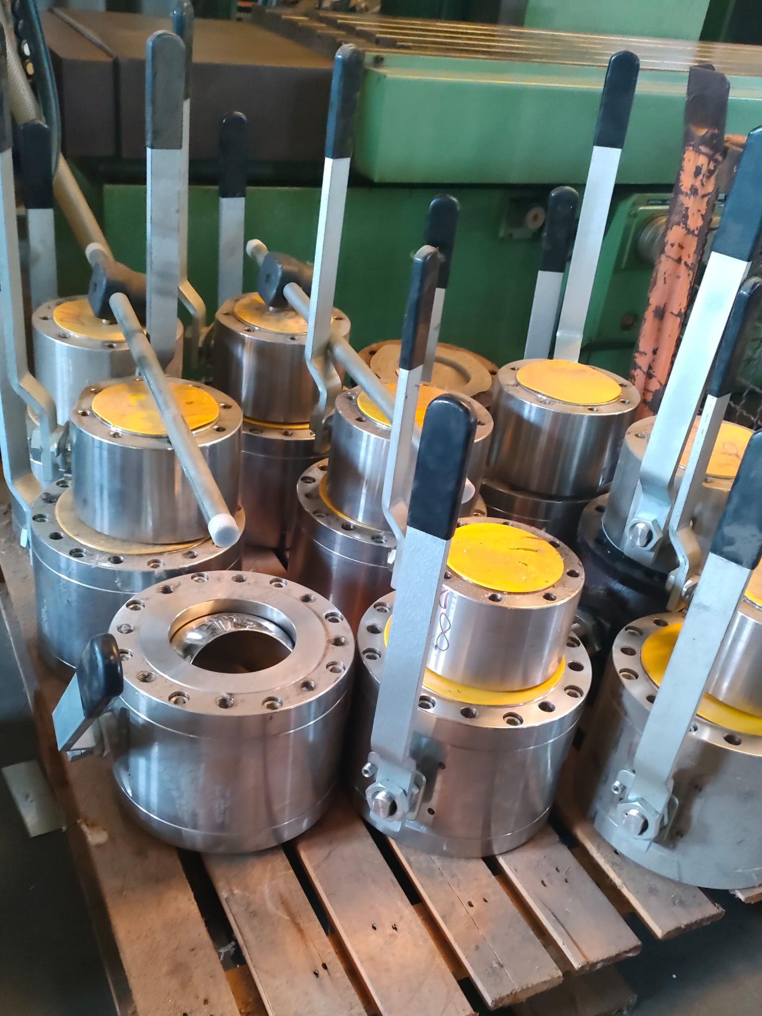 Stock di Valvole a sfera e non NUOVE in vendita - foto 5