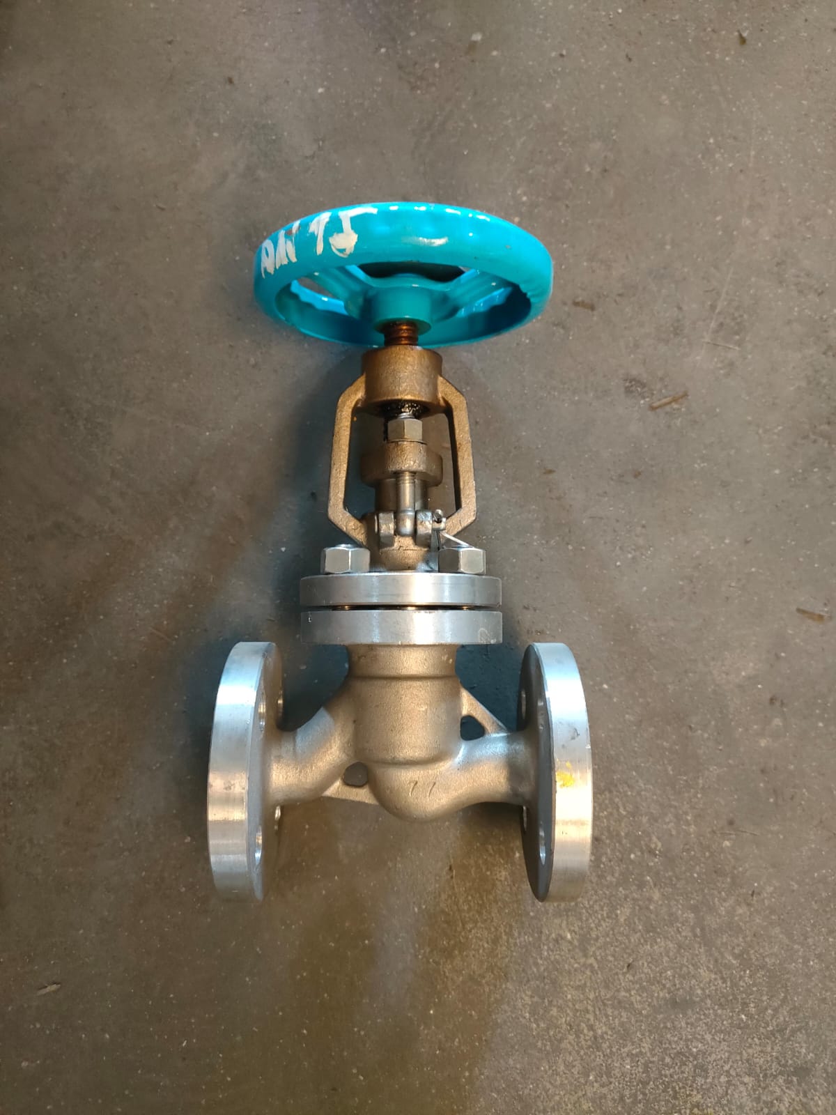 Stock di Valvole a sfera e non NUOVE in vendita - foto 1