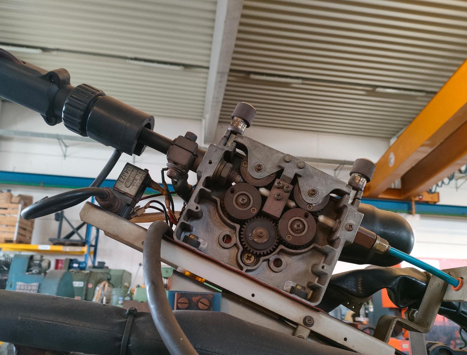 Robot di saldatura PANASONIC VR 006 – YA 1MMR61E00 in vendita - foto 9