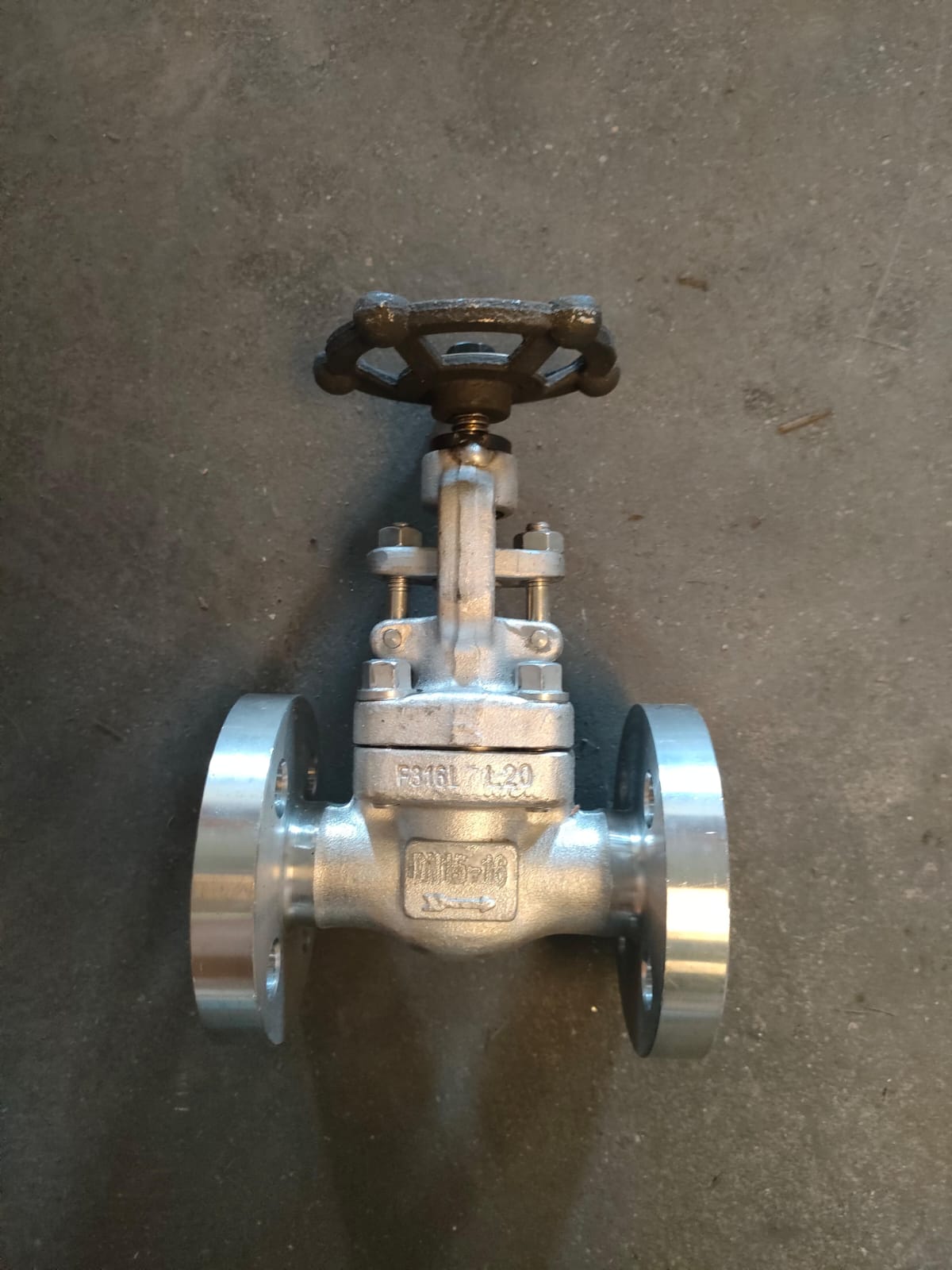 Stock di Valvole a sfera e non NUOVE in vendita - foto 1
