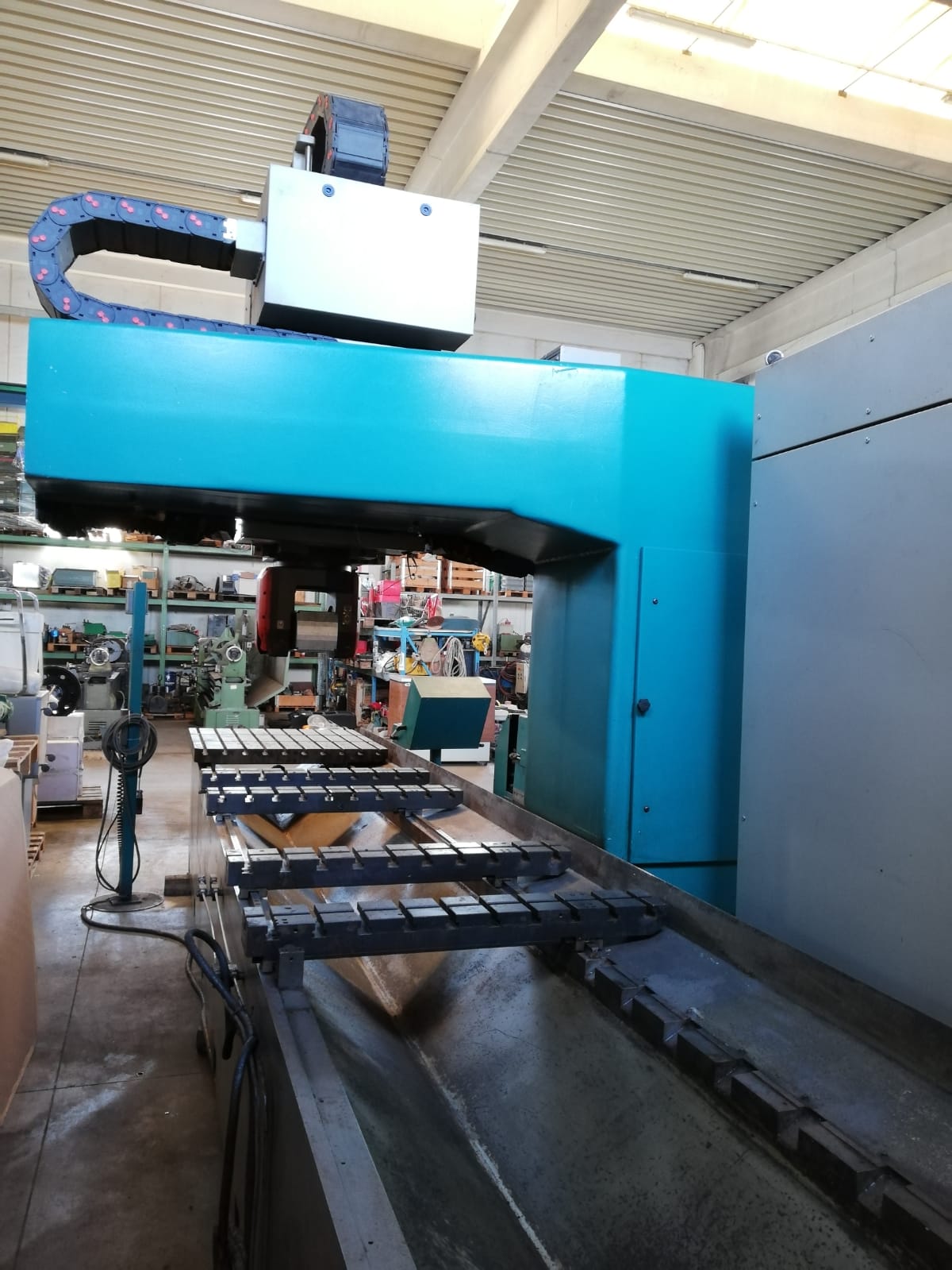 Fresatrice a 5 assi MAUS con ECS 18000 rpm testa hsd in vendita - foto 7