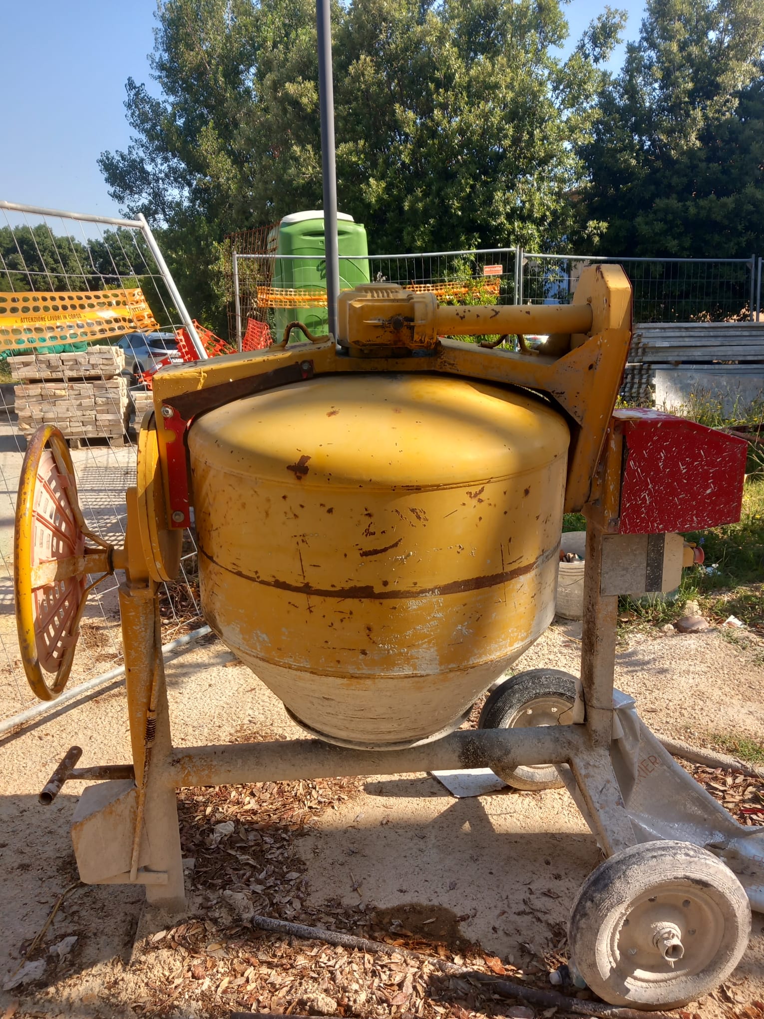 Betoniera 300 l monofase 220 volt in vendita - foto 5