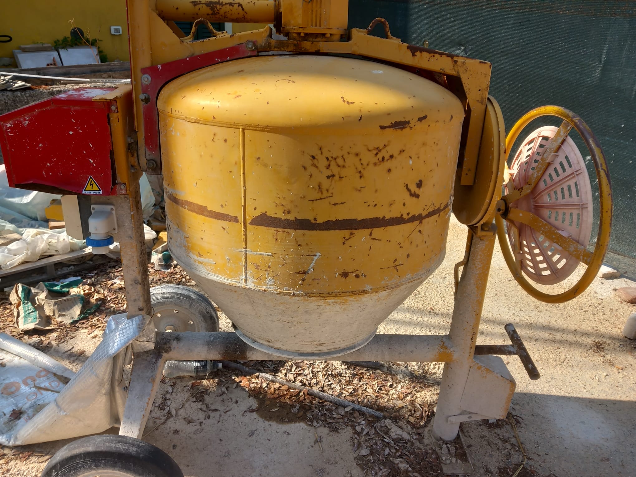 Betoniera 300 l monofase 220 volt in vendita - foto 4