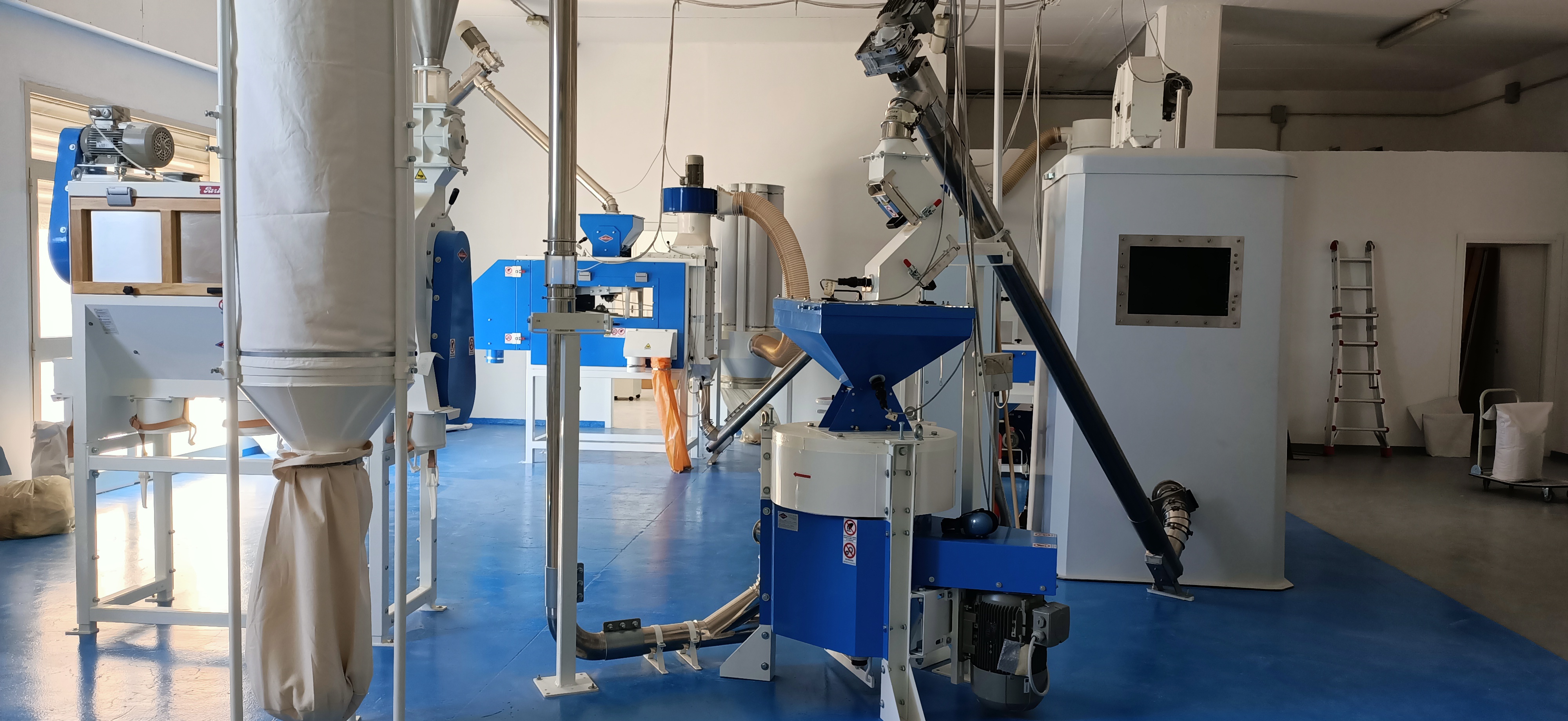 Impianto di molitura cereali a pietra 200kg/h in vendita - foto 3