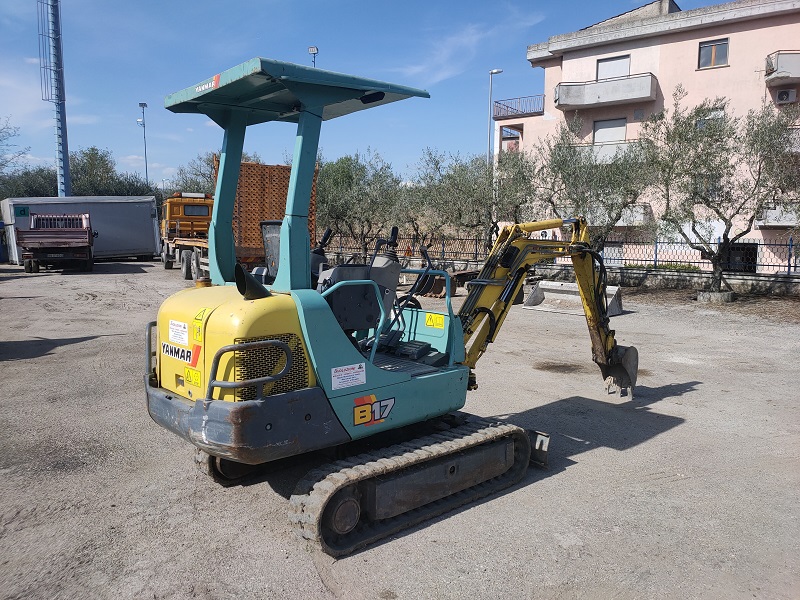 Miniescavatore usato YANMAR B17 in vendita - foto 2