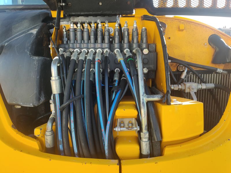 Miniescavatore usato JCB 8080 in vendita - foto 5