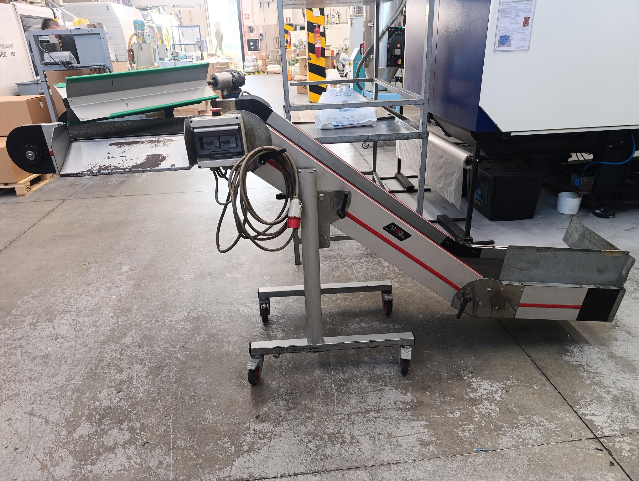 Ricambi macchinari plastica in vendita