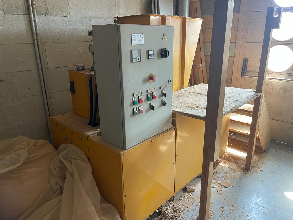 R37-12-1640  Macinatore per legno in vendita - foto 3
