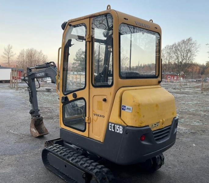 Miniescavatore VOLVO EC15B con benne in vendita - foto 2