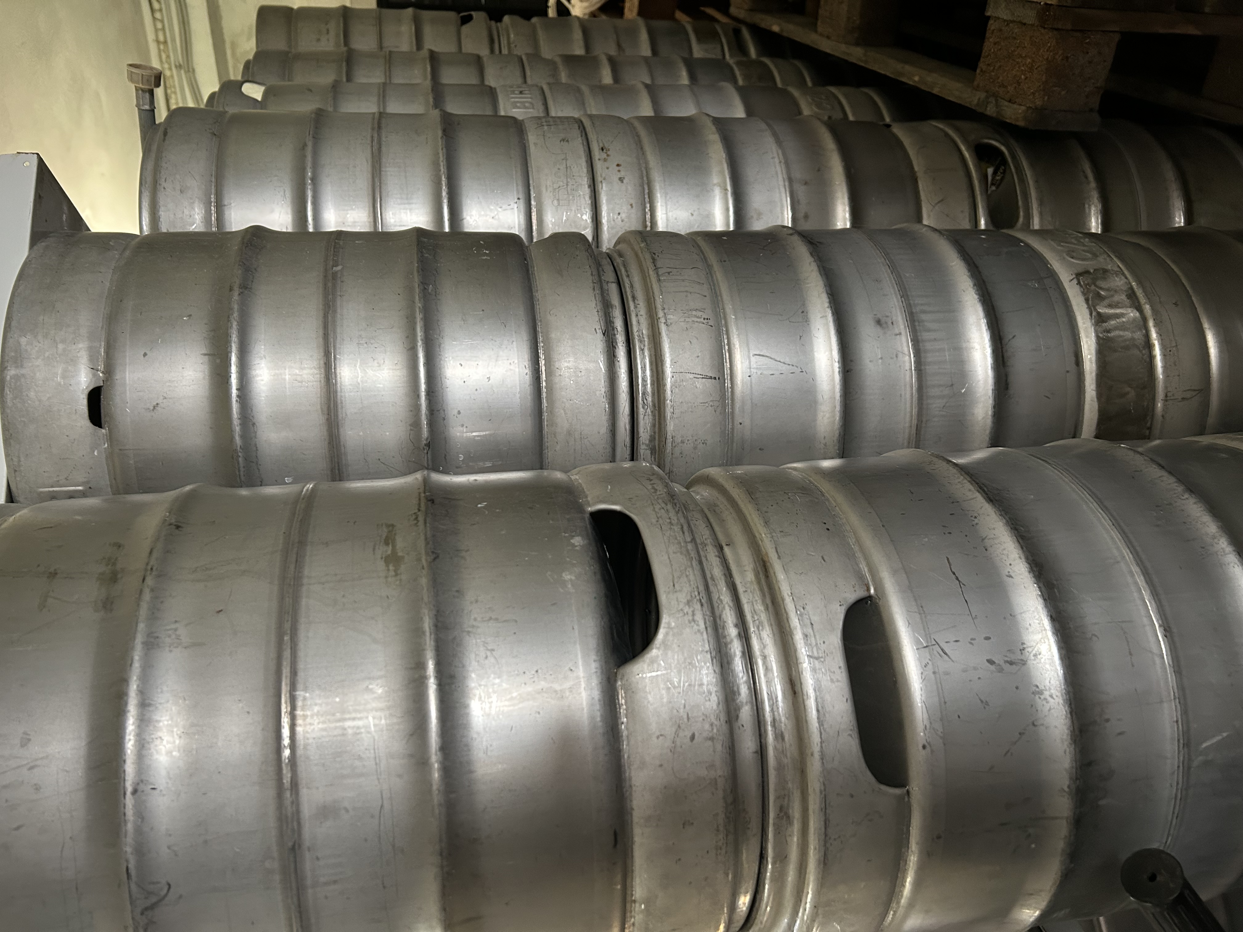 Fusti per birra e vino  in vendita - foto 3