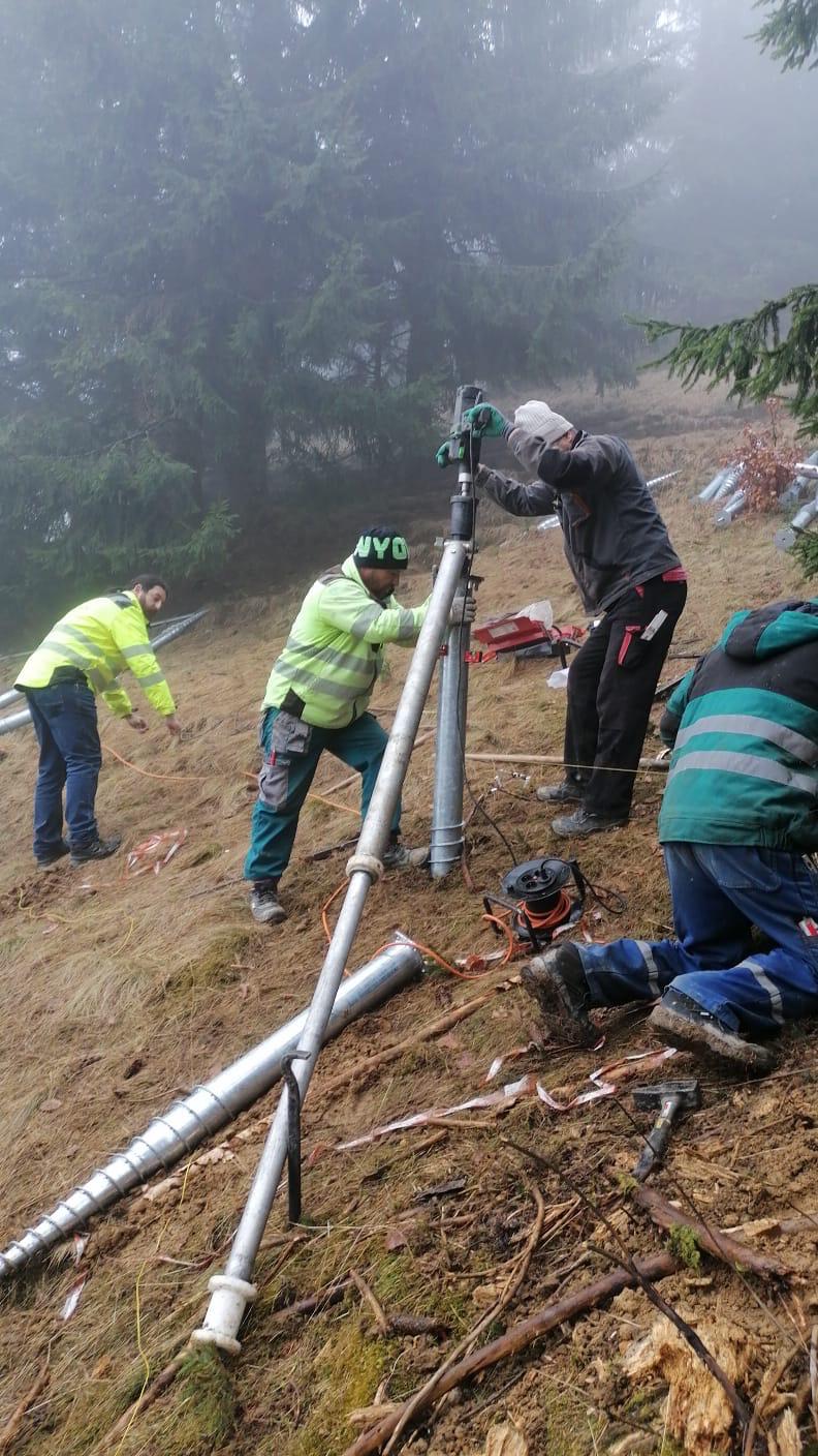 Offro macchina per avvitare le fondamenta a vite in vendita - foto 4