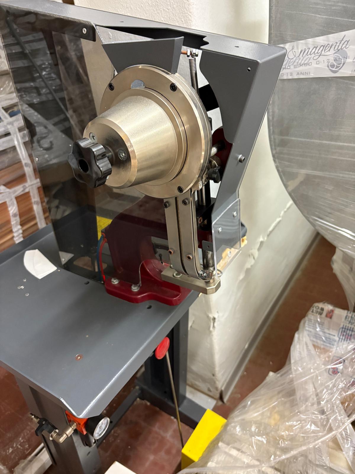 Attacca clips semiautomatica GMG  in vendita - foto 2