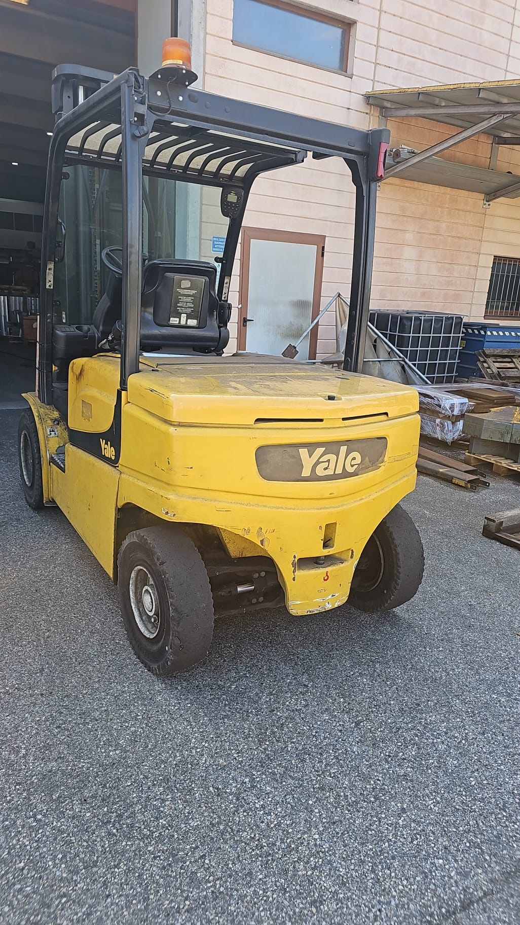 Carrello elev. YALE ERP50VM 5 ton elettrico anno 2017 in vendita - foto 4