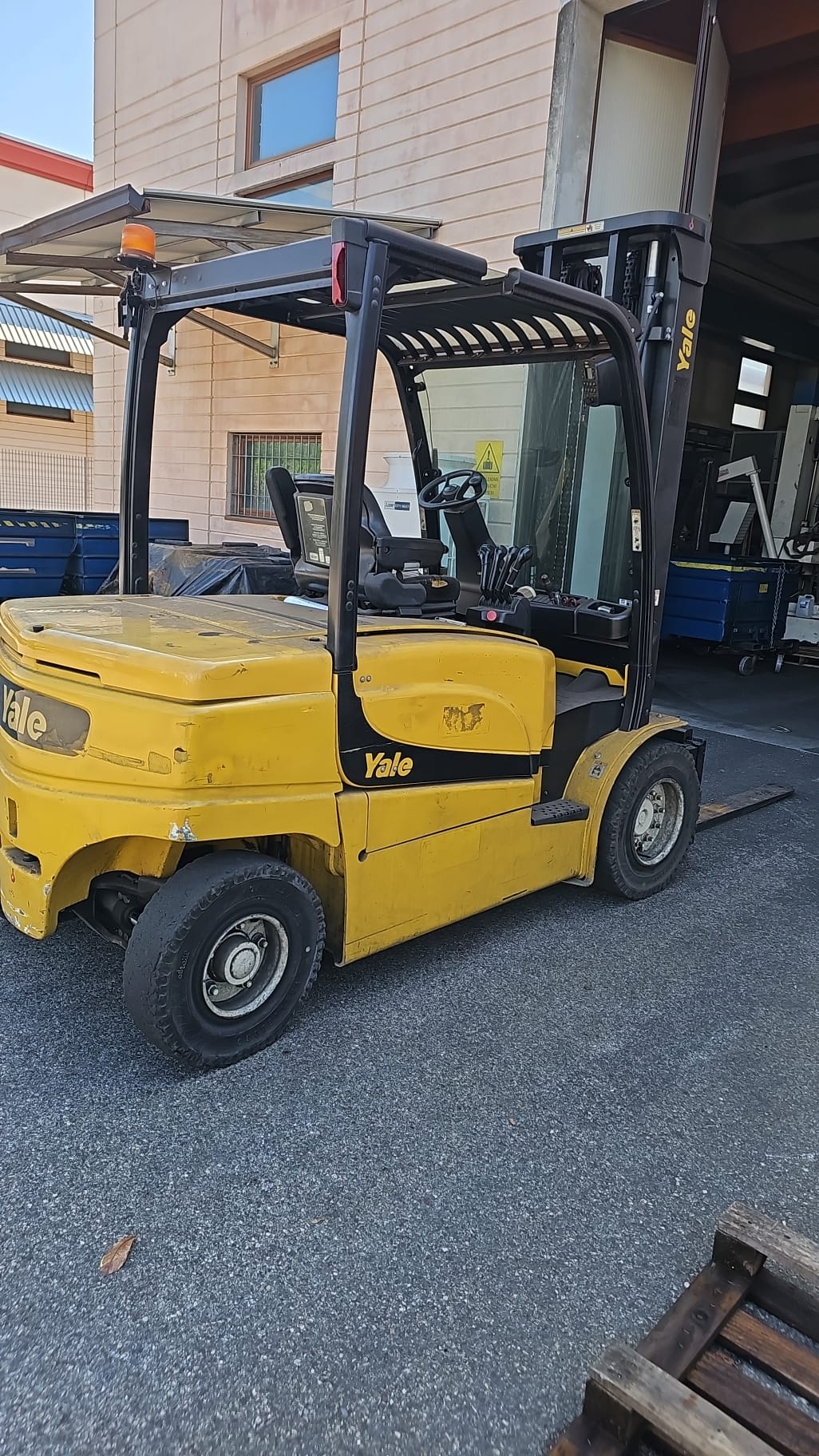 Carrello elev. YALE ERP50VM 5 ton elettrico anno 2017 in vendita - foto 3