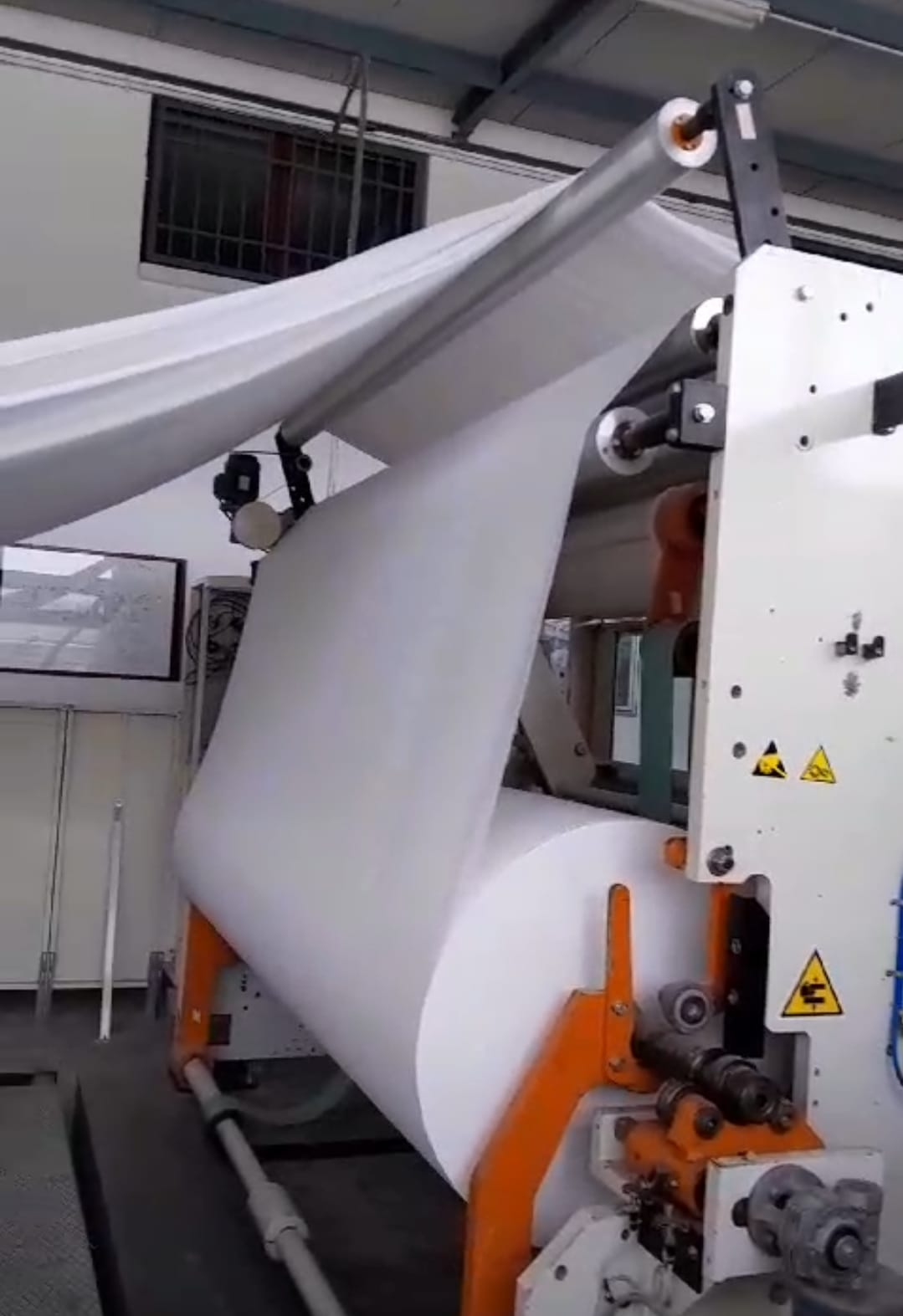 FABBRICA DI CARTA IGLIENICA E ROTOLONI ASCIUGATUTTO in vendita - foto 8