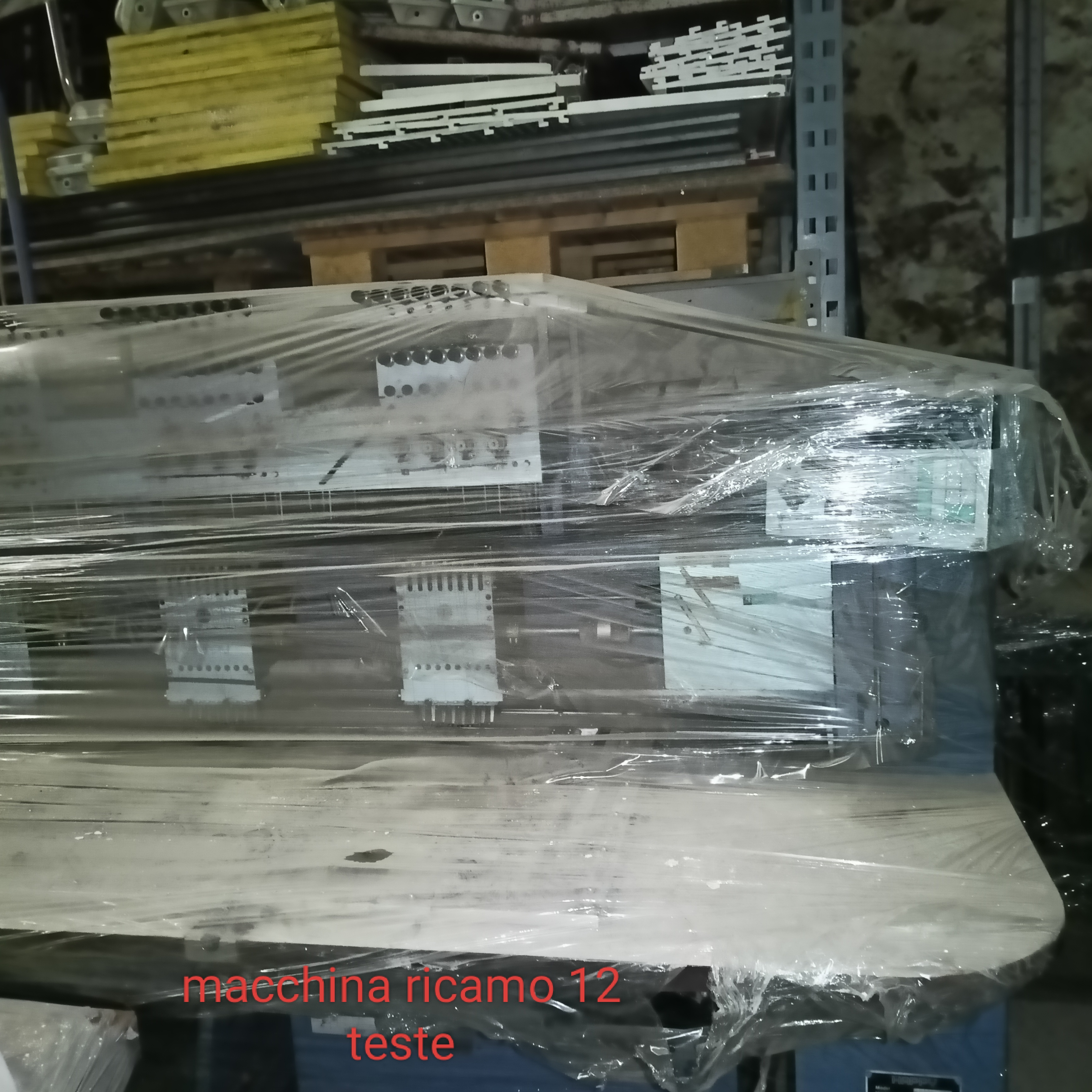 Macchina ricamo 12 teste in vendita - foto 2