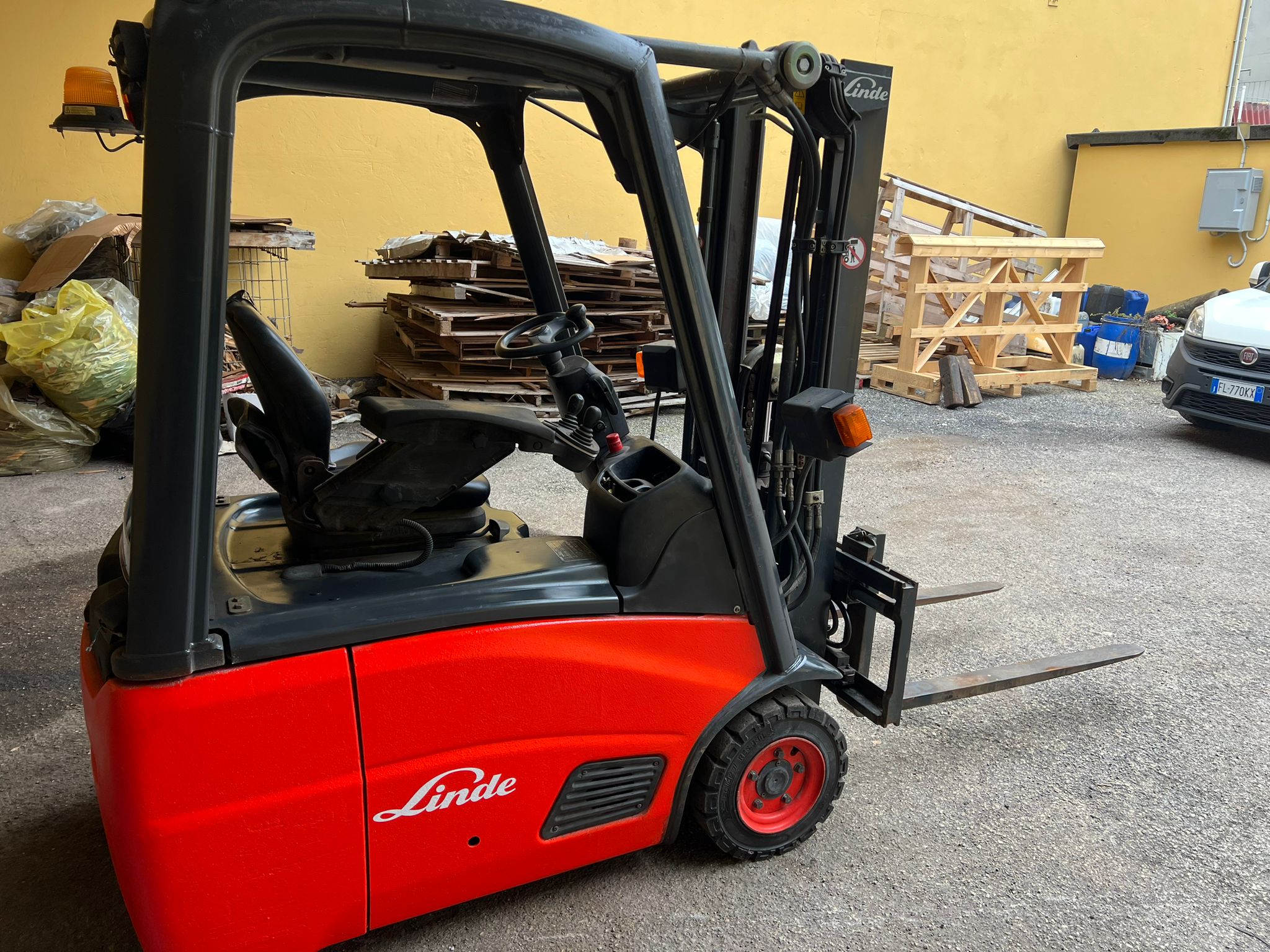 Linde E16 in vendita - foto 5