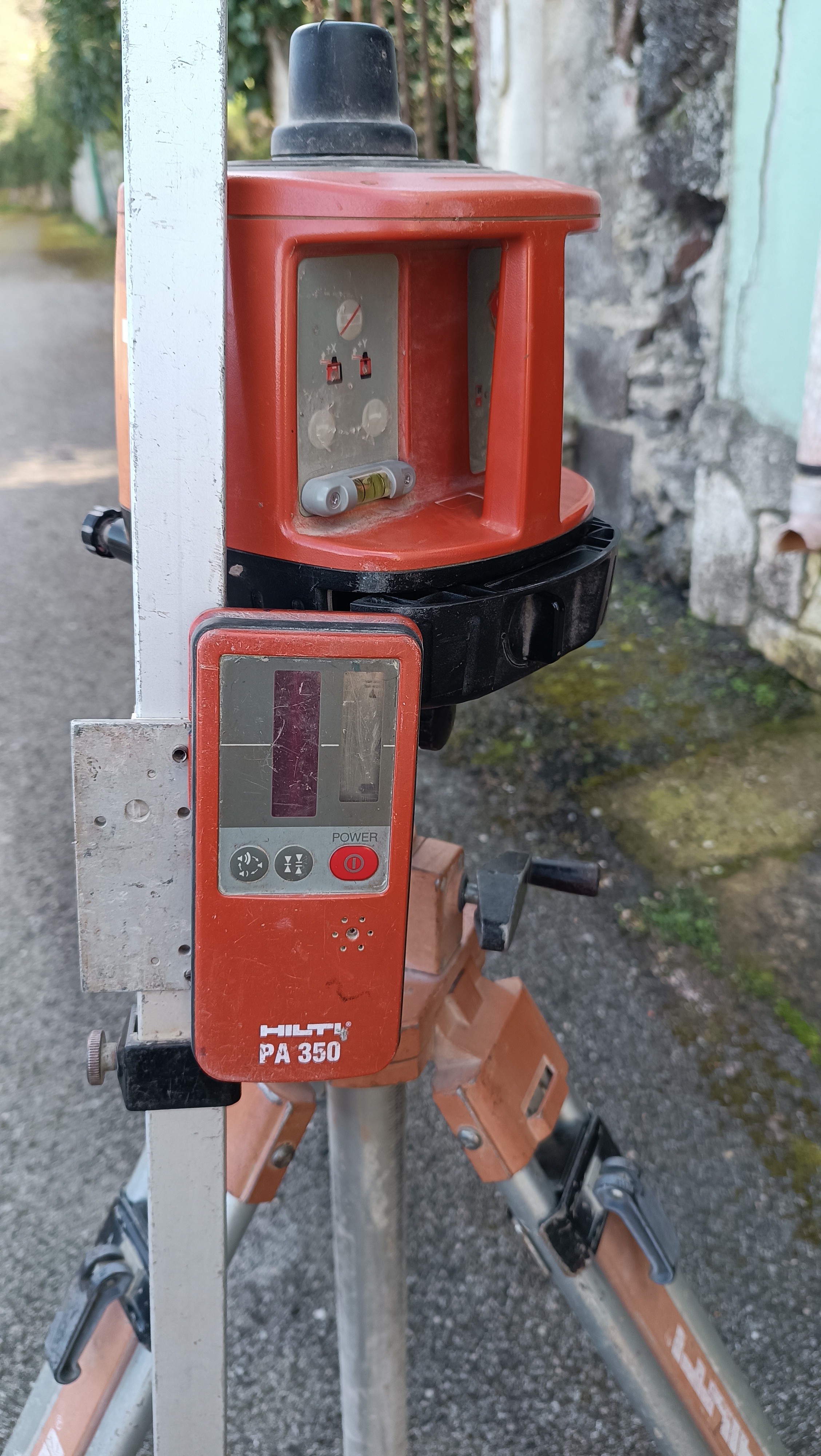 Livella laser Hilti PR16 in vendita - foto 3