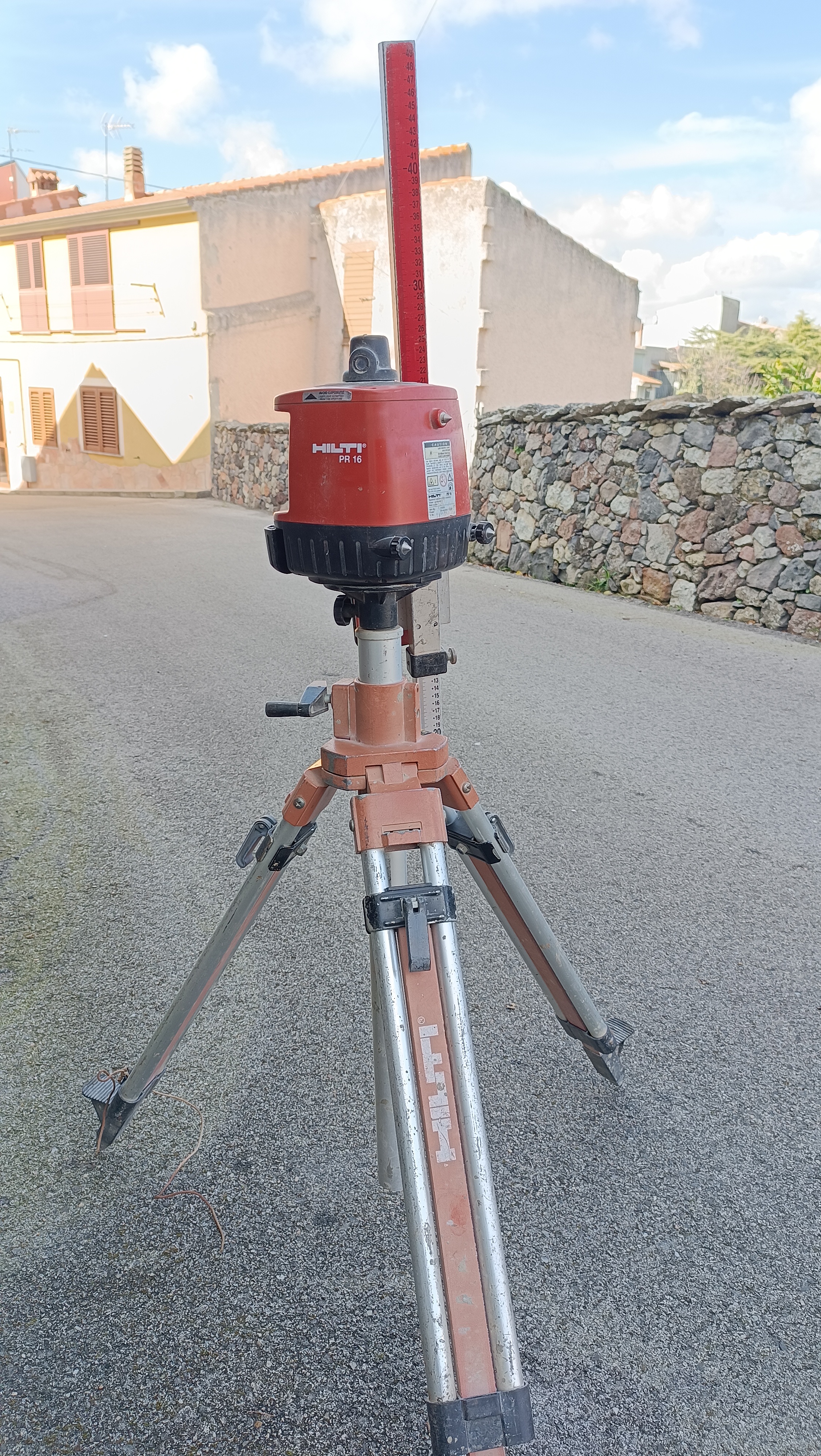 Livella laser Hilti PR16 in vendita - foto 4