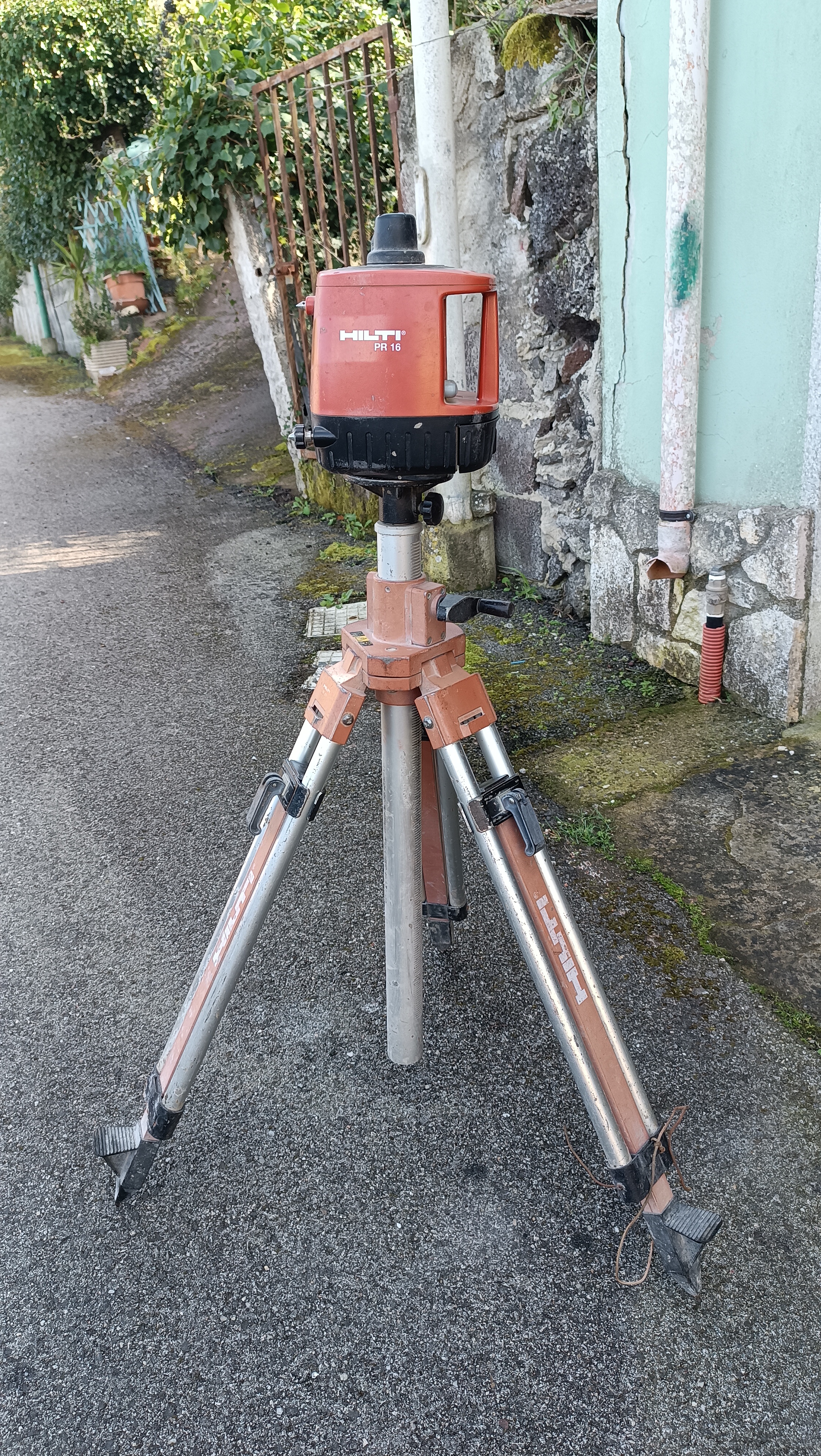 Livella laser Hilti PR16 in vendita - foto 7
