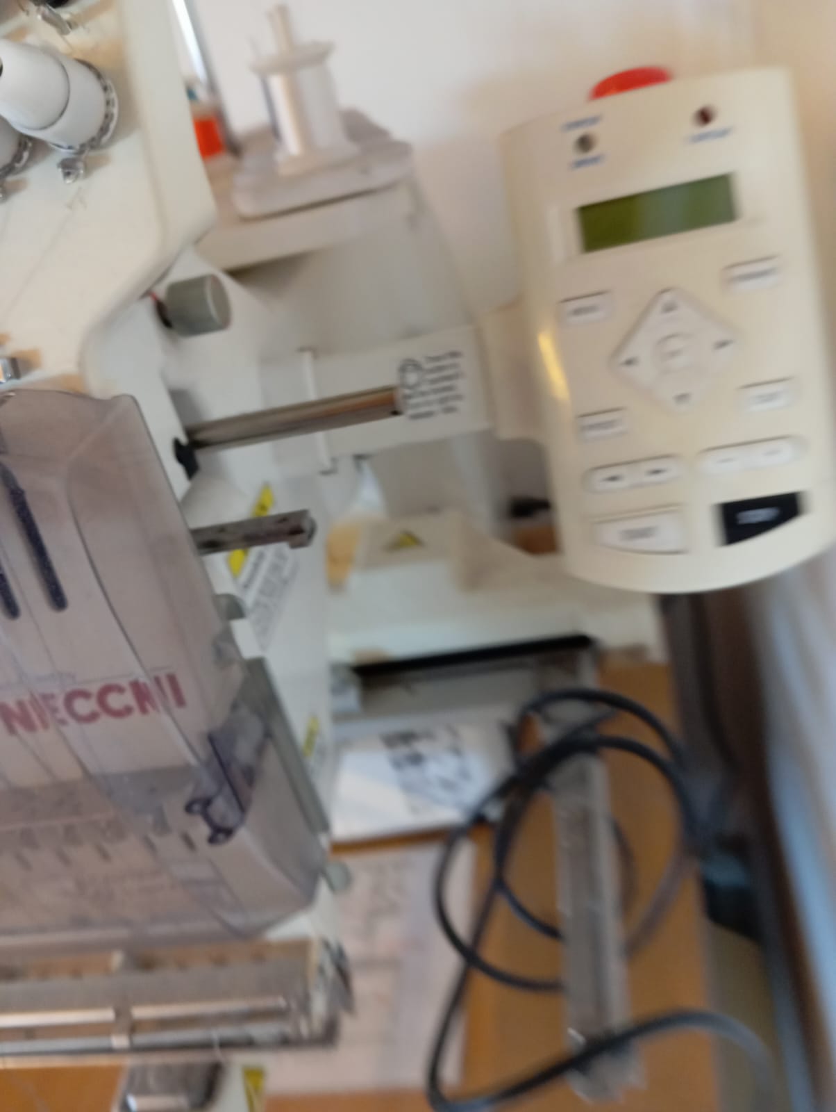  Ricamo Professionale NECCHI  HAPPY (12 Aghi) in vendita - foto 3