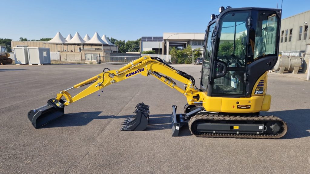 Miniescavatore Komatsu 24 Q.li in vendita - foto 1