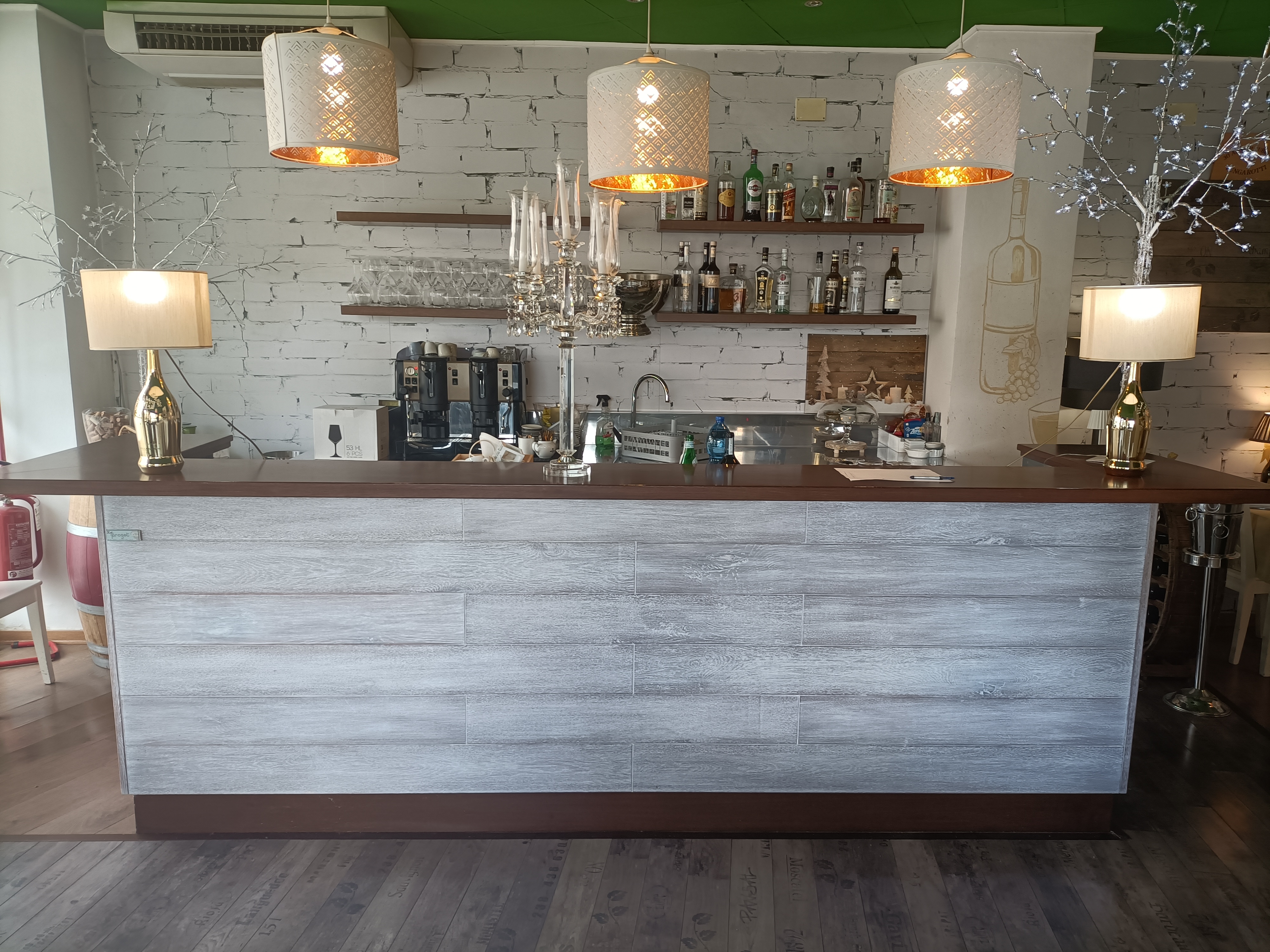 Bancone bar completo  in vendita - foto 1