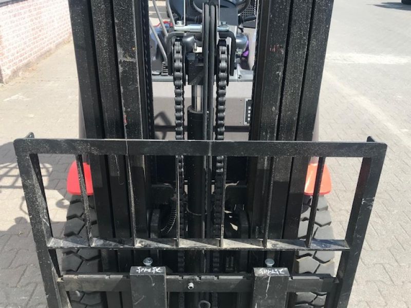 CARRELLO ELEVATORE USATO DIESEL MANITOU MI25D in vendita - foto 6