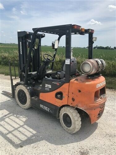 CARRELLO ELEVATORE USATO GAS/GPL DOOSAN G25P-5 in vendita - foto 3