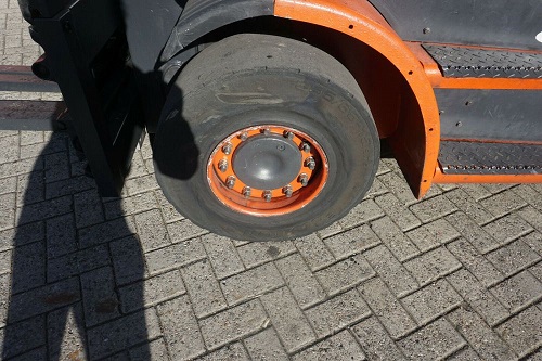 CARRELLO ELEVATORE USATO GPL LINDE H70T-02  in vendita - foto 2
